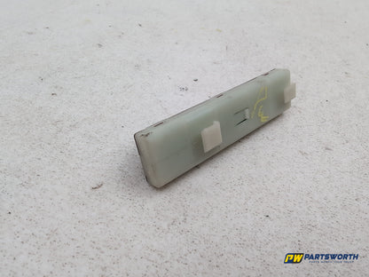 Mercedes W176 W212 W246 Voltage Converter Inverter Power Distributor A0009820012 - photo 3
