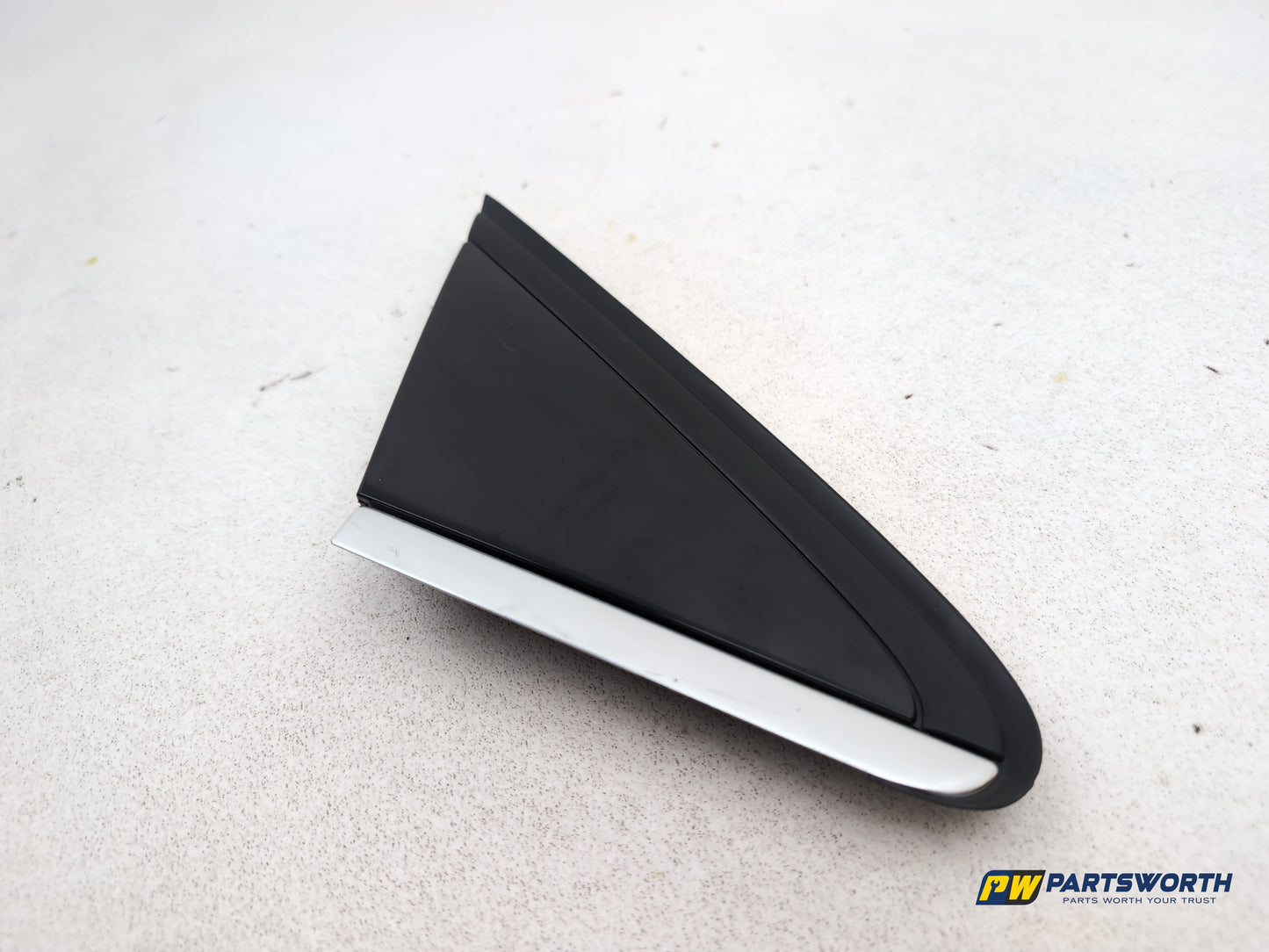 Mercedes-Benz B180 B-Class W246 Front Wing Panel Trim Cover Driver A2466900887 - photo 9