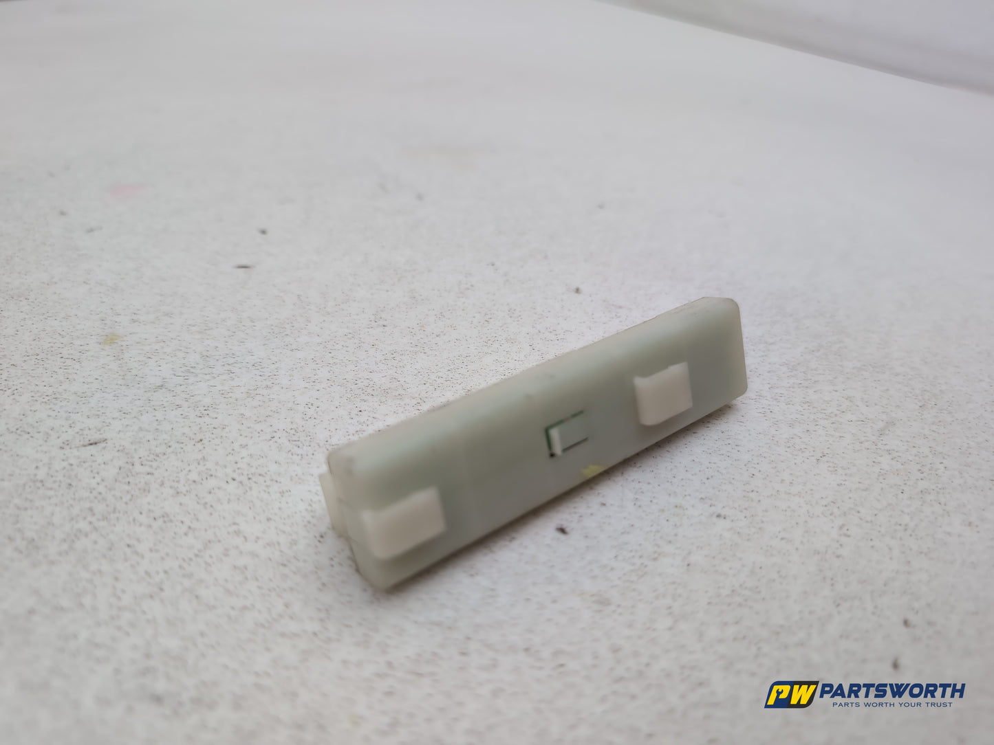 Mercedes W176 W212 W246 Voltage Converter Inverter Power Distributor A0009820212 - photo 9