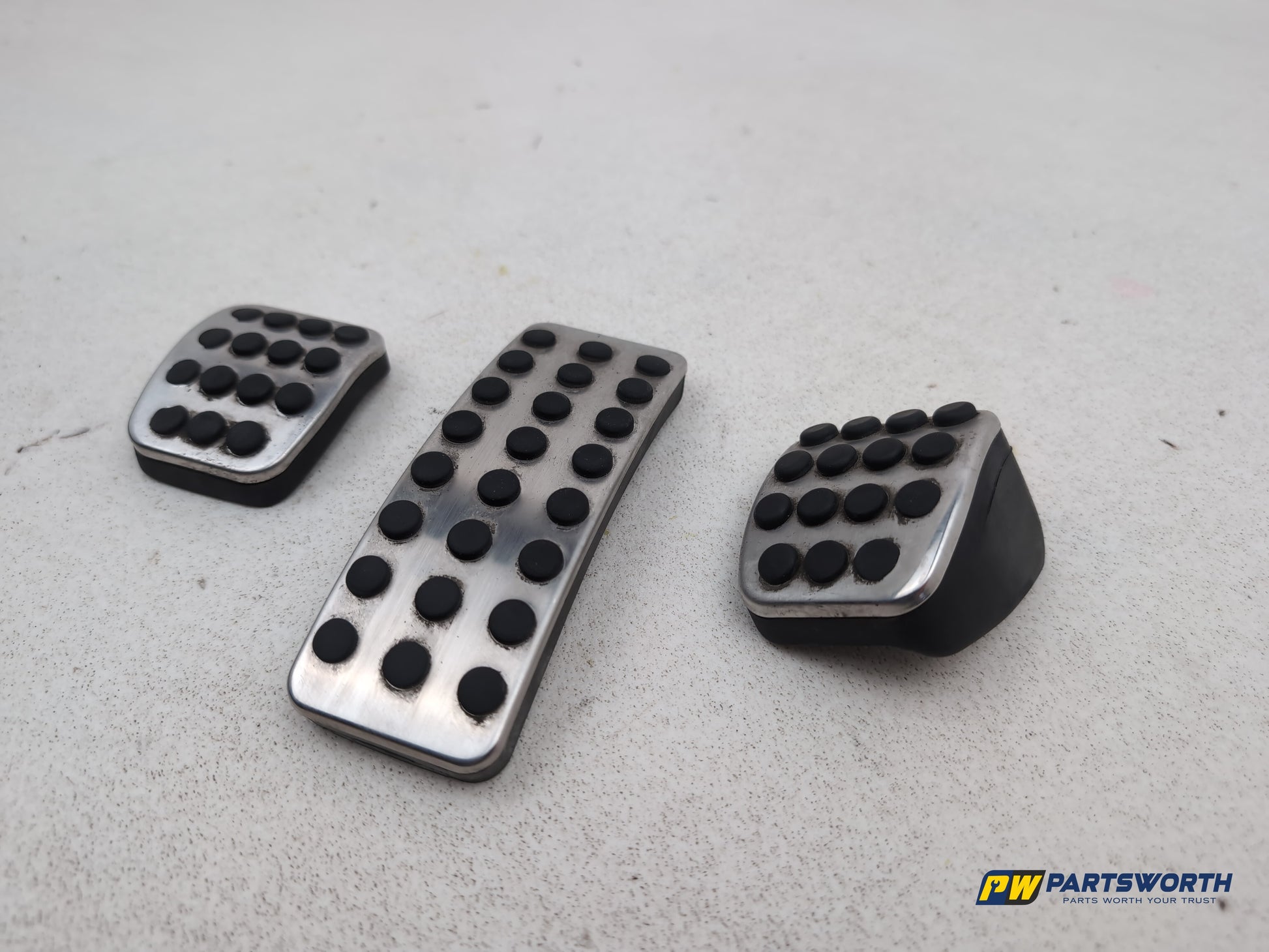 Mercedes-Benz B180 B-Class W246 Pedal Cover Set A1643000082 2011-2018 - photo 3