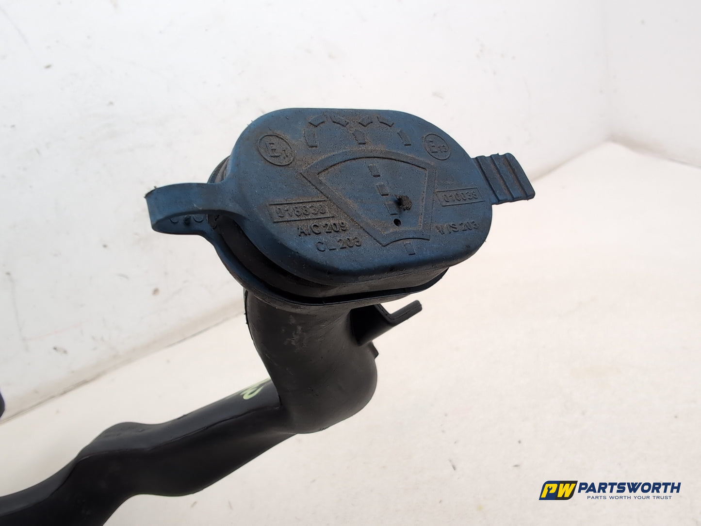 Mercedes-Benz B180 B-Cass W246 Washer Bottle Windscreen A2468690120 2011-2018 - photo 9