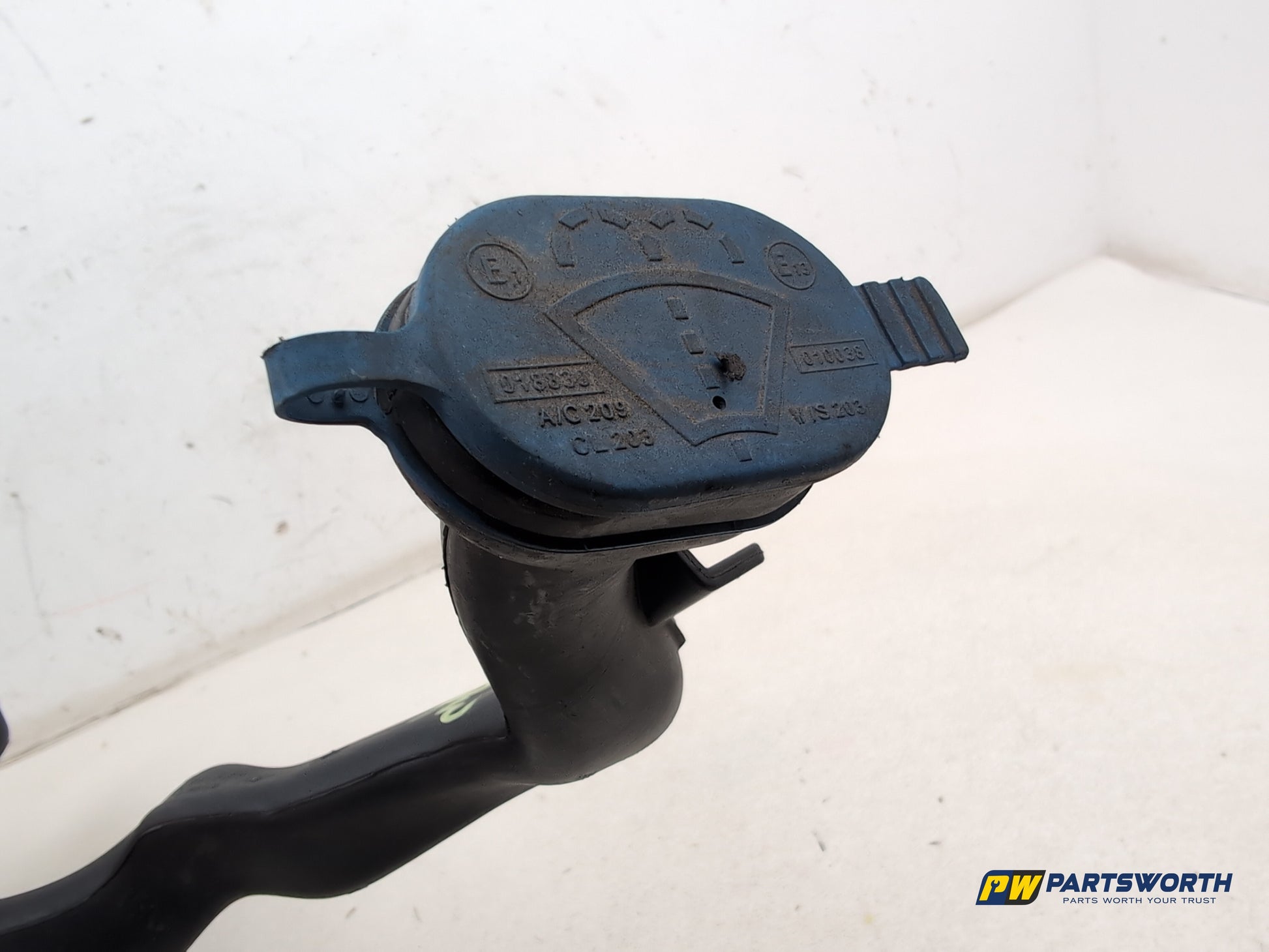 Mercedes-Benz B180 B-Cass W246 Washer Bottle Windscreen A2468690120 2011-2018 - photo 9