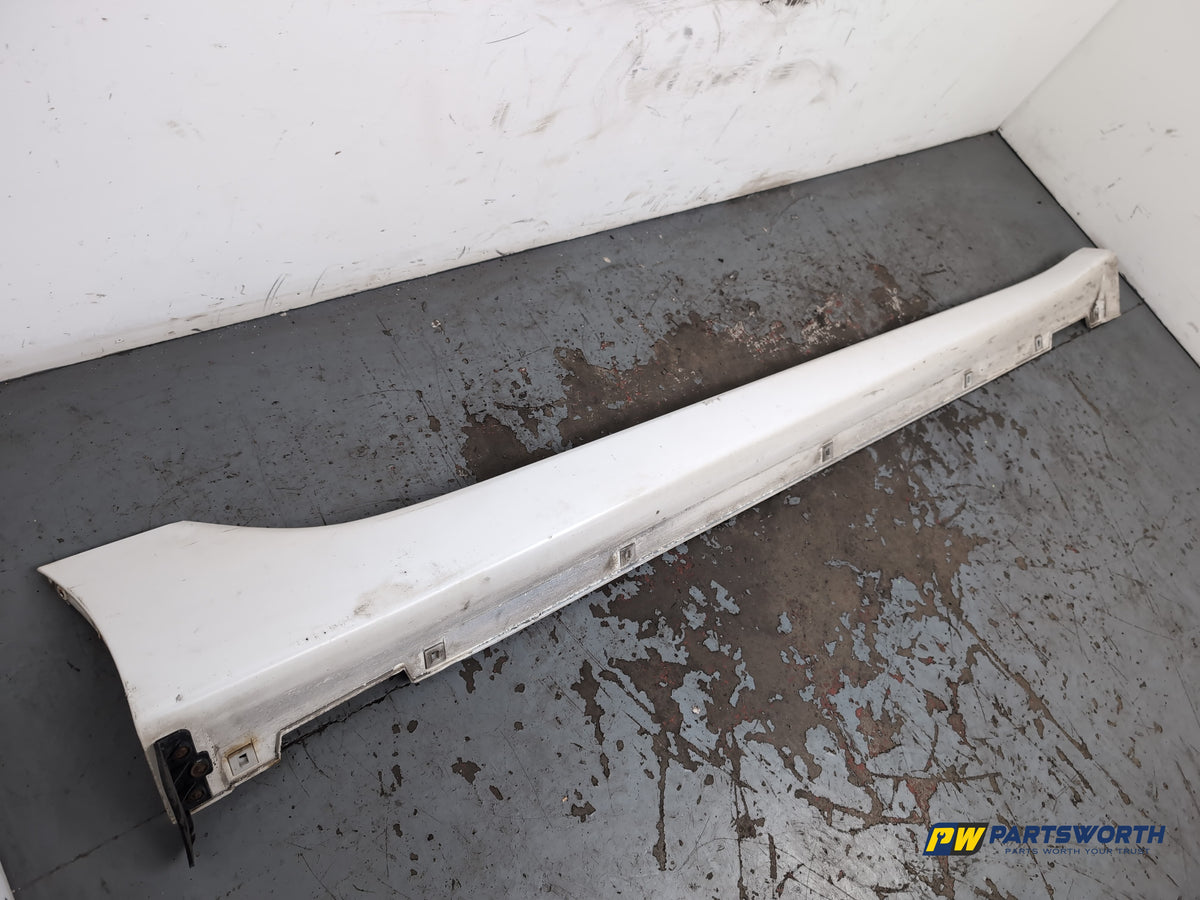 Side Skirt RH 3