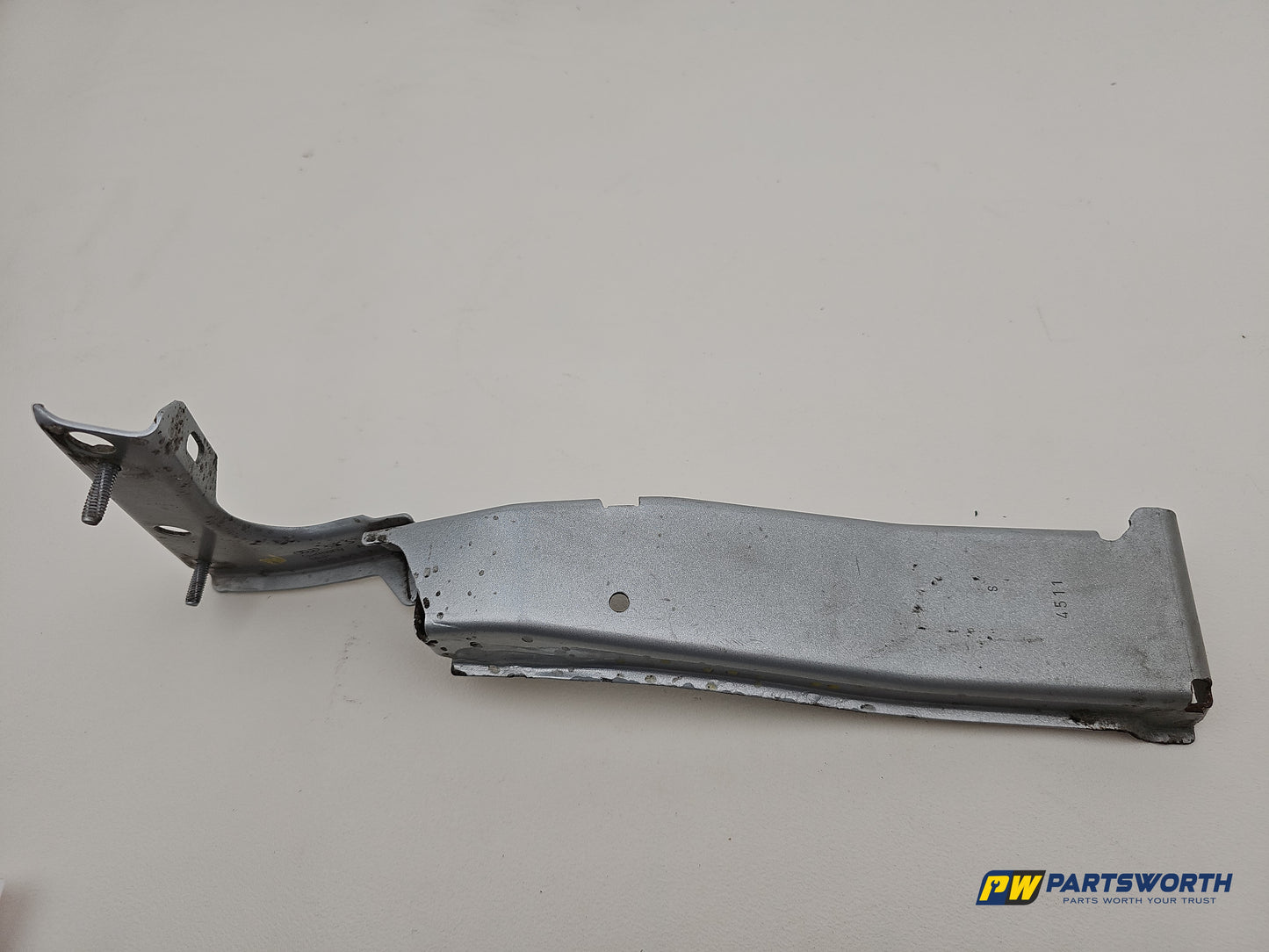 Audi A5 S Line Tdi Quattro Auto Coupe Driver Side Wing Bracket Ice Silver Lx7w - photo 3