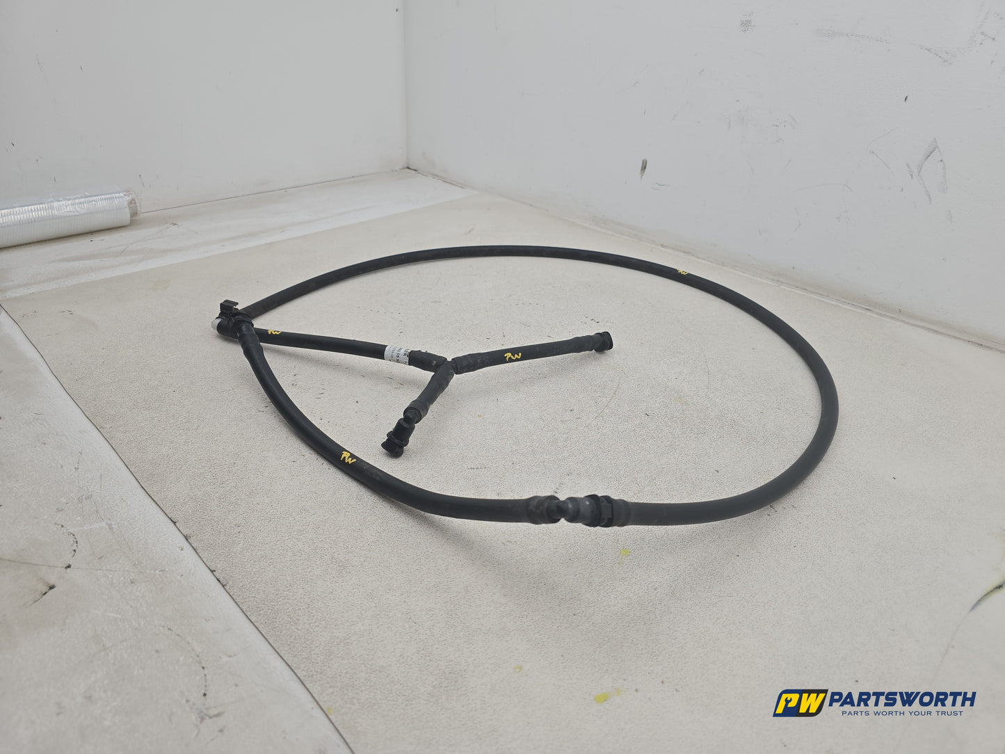 Mercedes-Benz B180 B-Class W246 Headlight Washer Nozzle Hose Pipe A2468600592 - photo 5