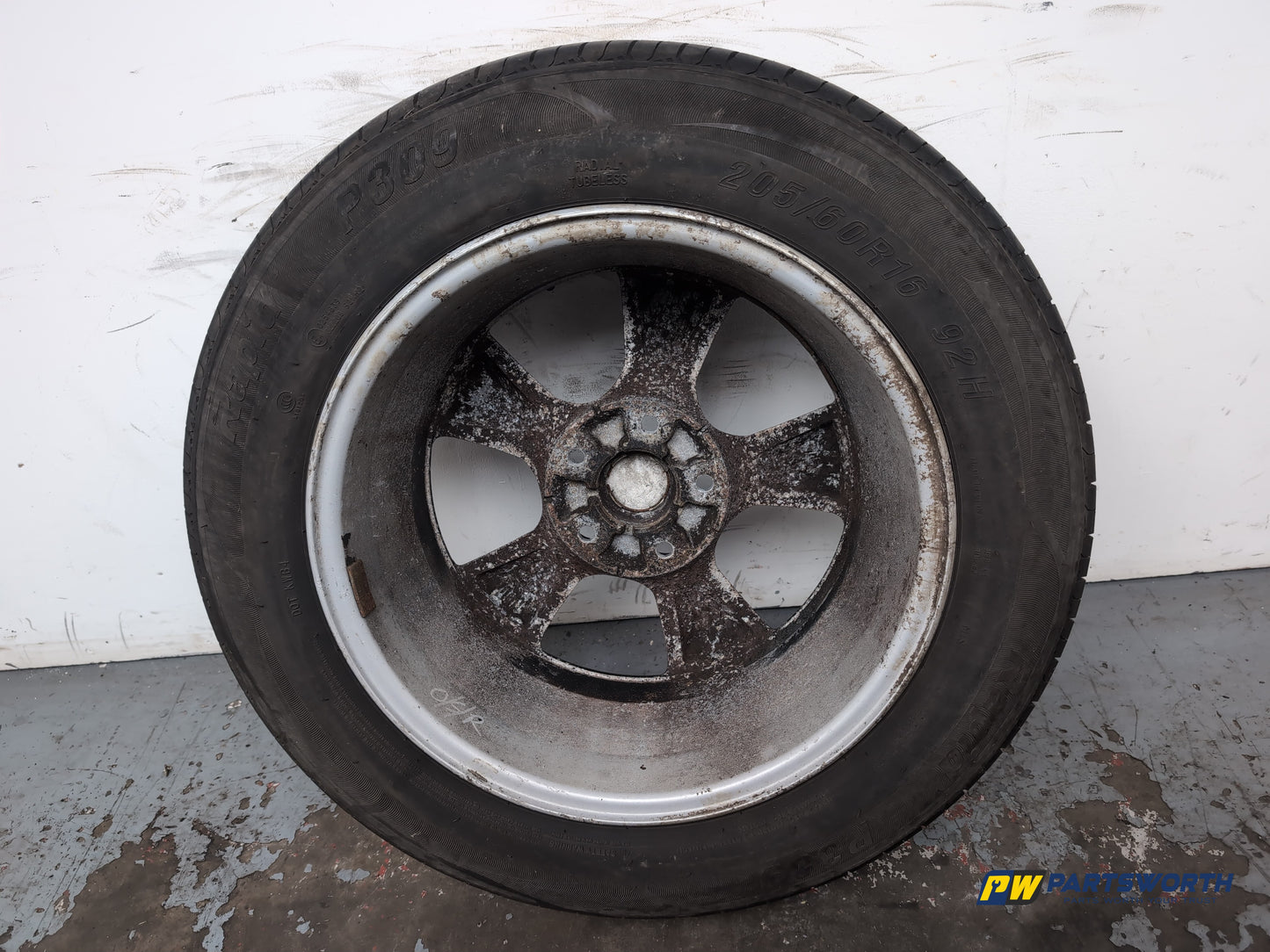 Hyundai I40 Style Blue Drive Crdi Alloy Wheel With Tyre 205/60 R16 - photo 9