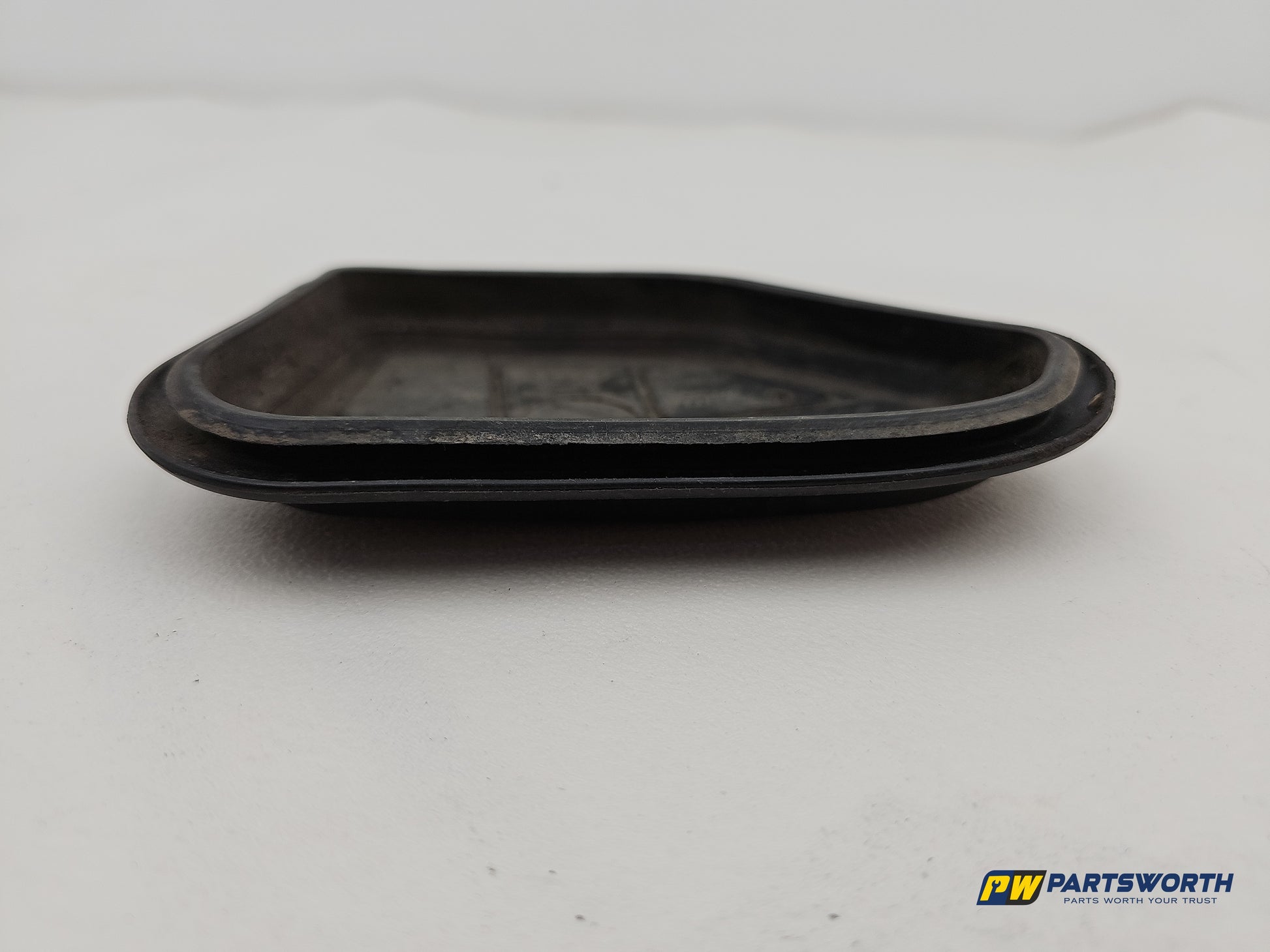 Audi A5 S Line Quattro Front Top Suspension Spring Cover Trim Right 8k0803594 - photo 3