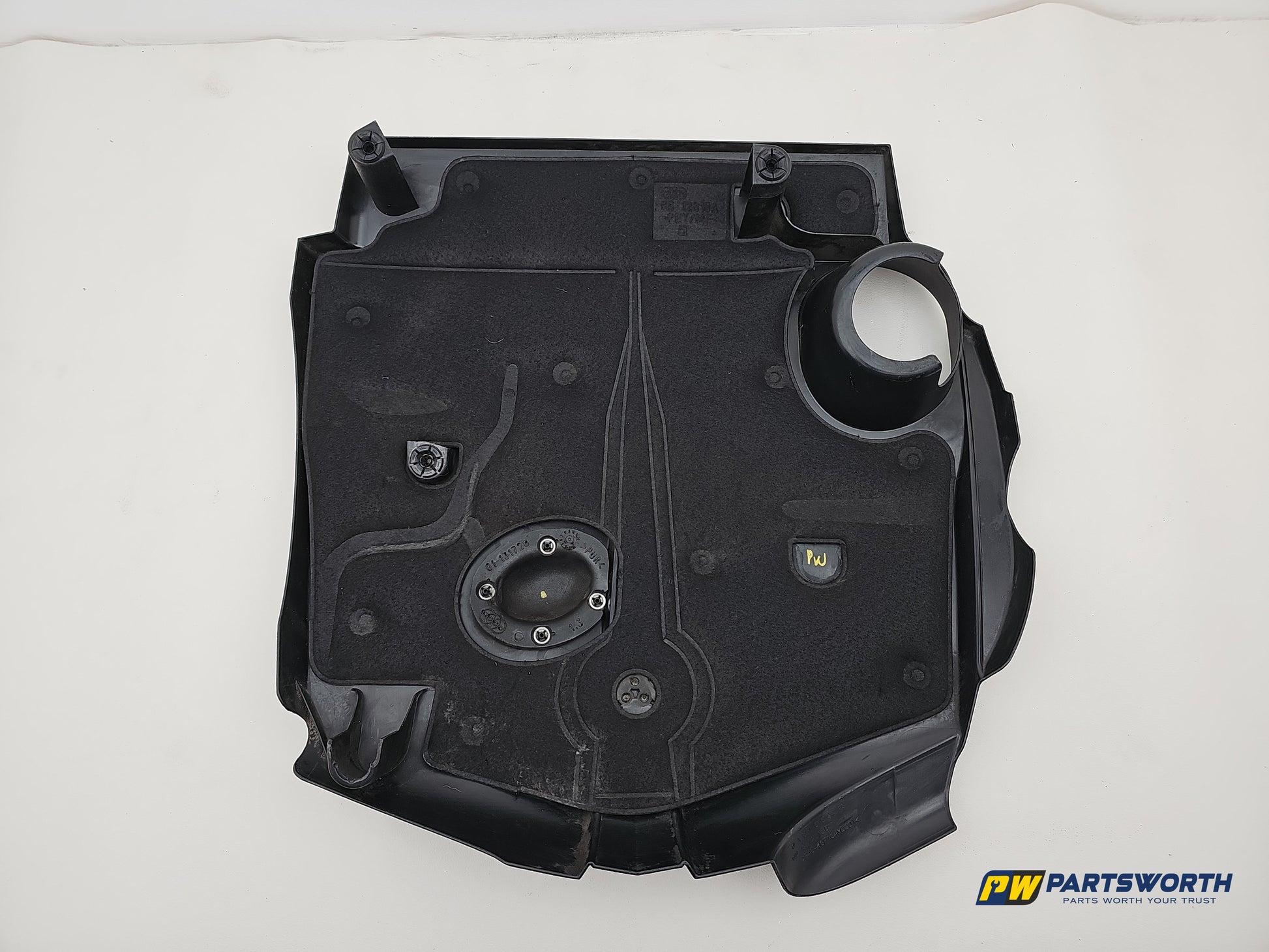 Mercedes-Benz B180 B-Class W246 1.8l Diesel Engine Cover A6510102413 2011-2018 - photo 3