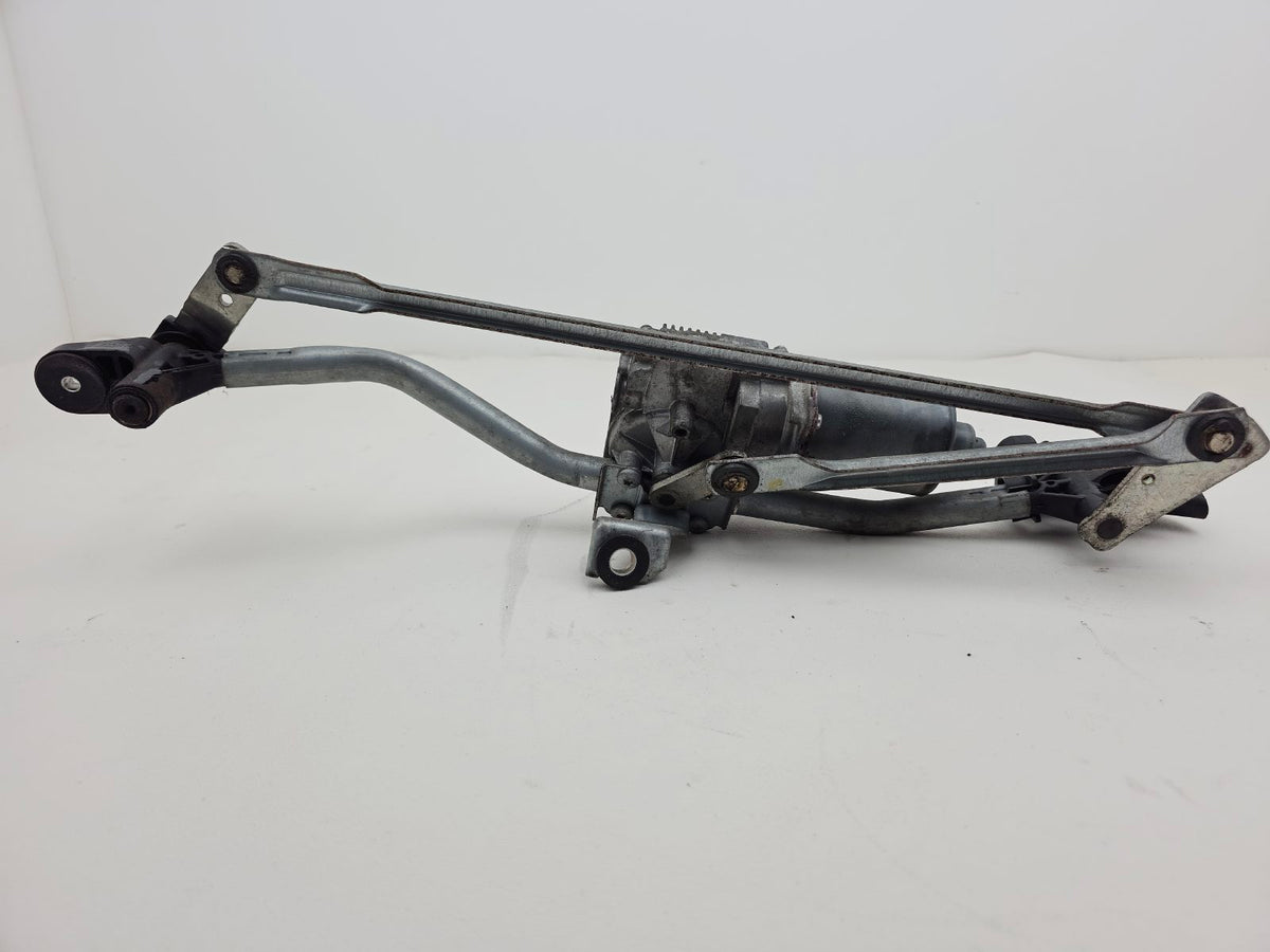Front Wiper Motor & Mechanism / Linkage 3