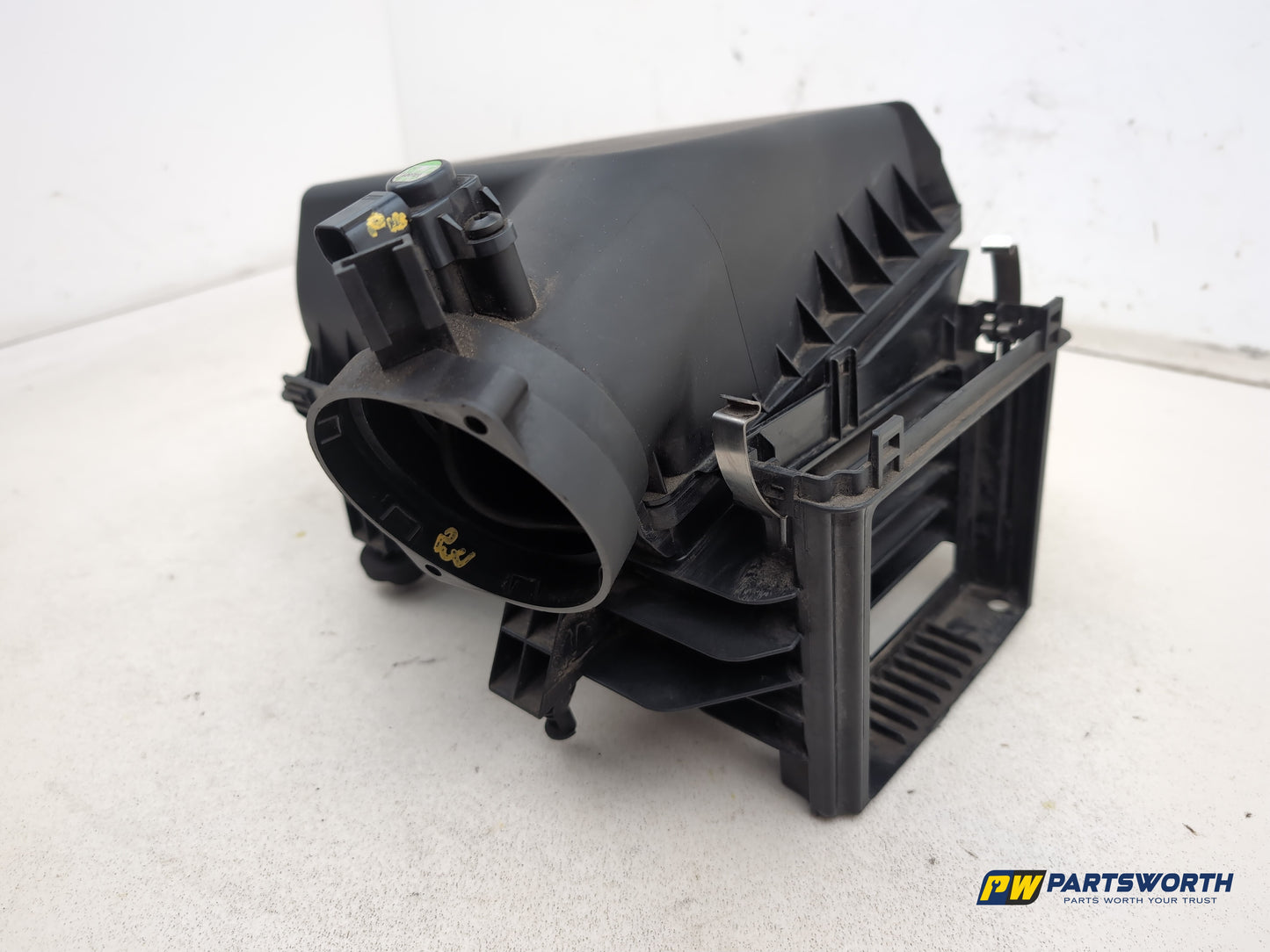 Mercedes-Benz B180 B-Class W246 1.8l Diesel Air Filter Housing A6450900001 - photo 3