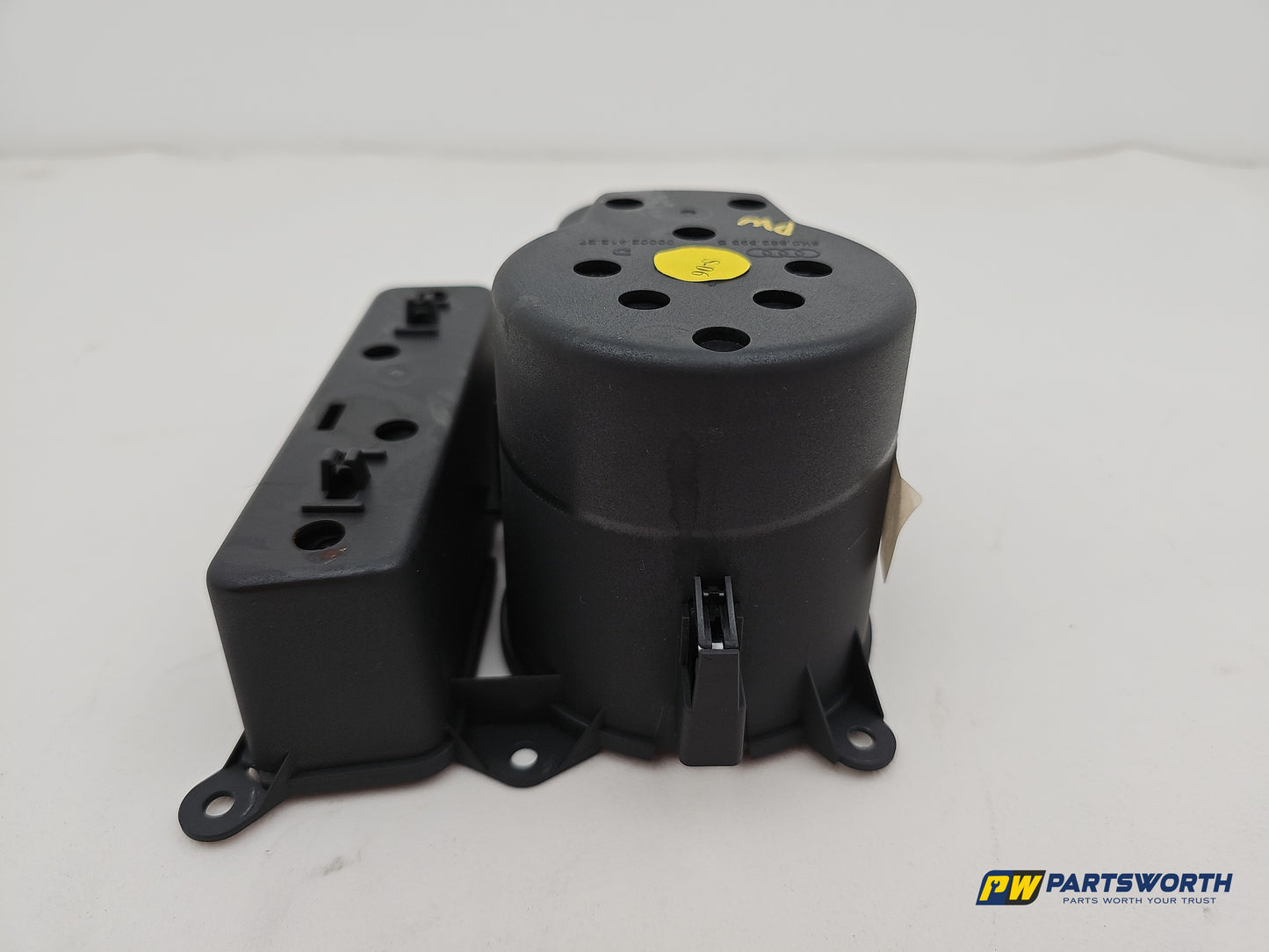 Centre Console Cup Holder 3