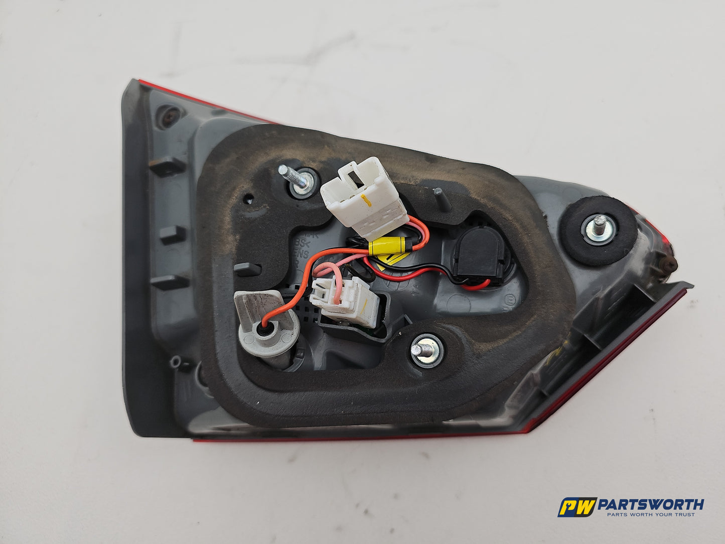Hyundai I40 Lamp Assembly Rear Inner Rh Driver Side 924043z001 2011-2015 - photo 3