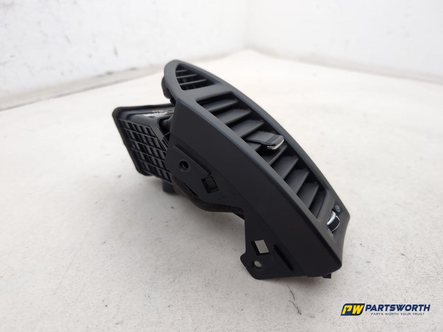 Hyundai I40 Style Blue Drive Dashboard Trim With Air Vent Left Side 2011-2019 - photo 3