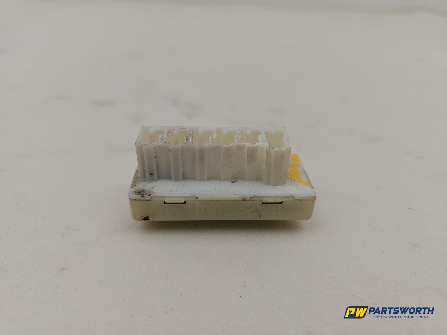 Mercedes-Benz B180 B-Class W246 Energy Distributor Power Control Unit Module - photo 3