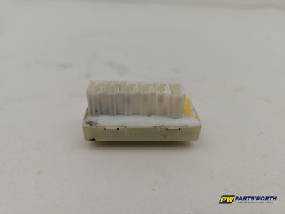 Mercedes-Benz B180 B-Class W246 Energy Distributor Power Control Unit Module - photo 3
