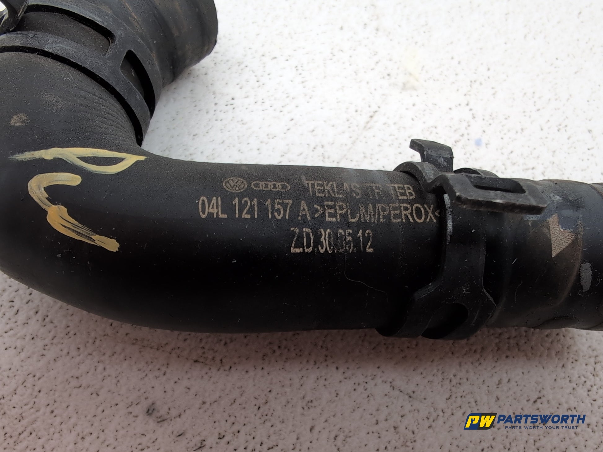 Audi A6 S Line Black Ed 2.0l Diesel Coolant Hose Pipe Line 04l121157a 2011-2018 - photo 3