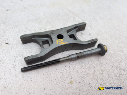 Audi A6 S Line C7 2.0l Diesel Injector Holding Clamp 04l216 2011-2018 - photo 3
