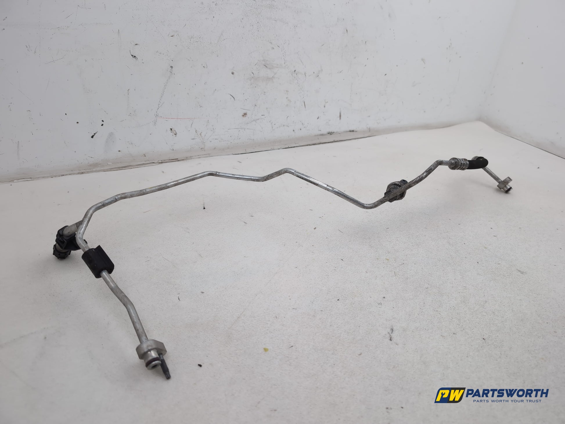 Mercedes-Benz B180 B-Class W246 1.8l Diesel Air Conditioning Pipe A2468302415 - photo 3