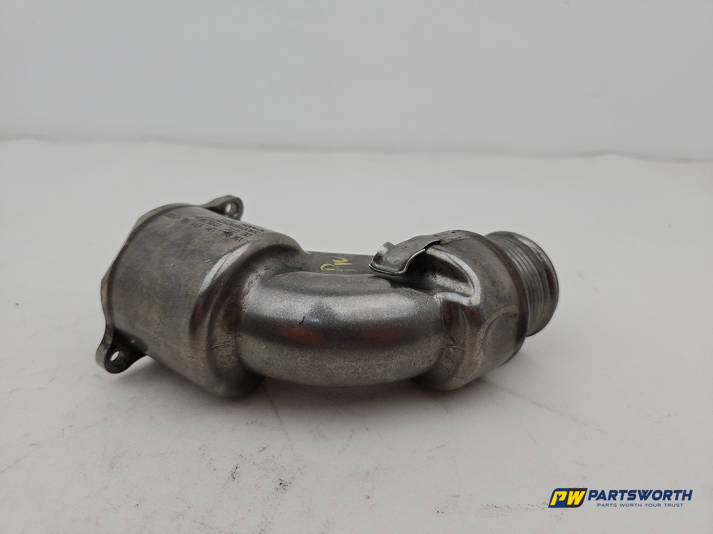 Audi A6 S Line 2.0l Diesel Turbo Air Intake Duct Pipe 04l131111ab 2011-2018 - photo 3