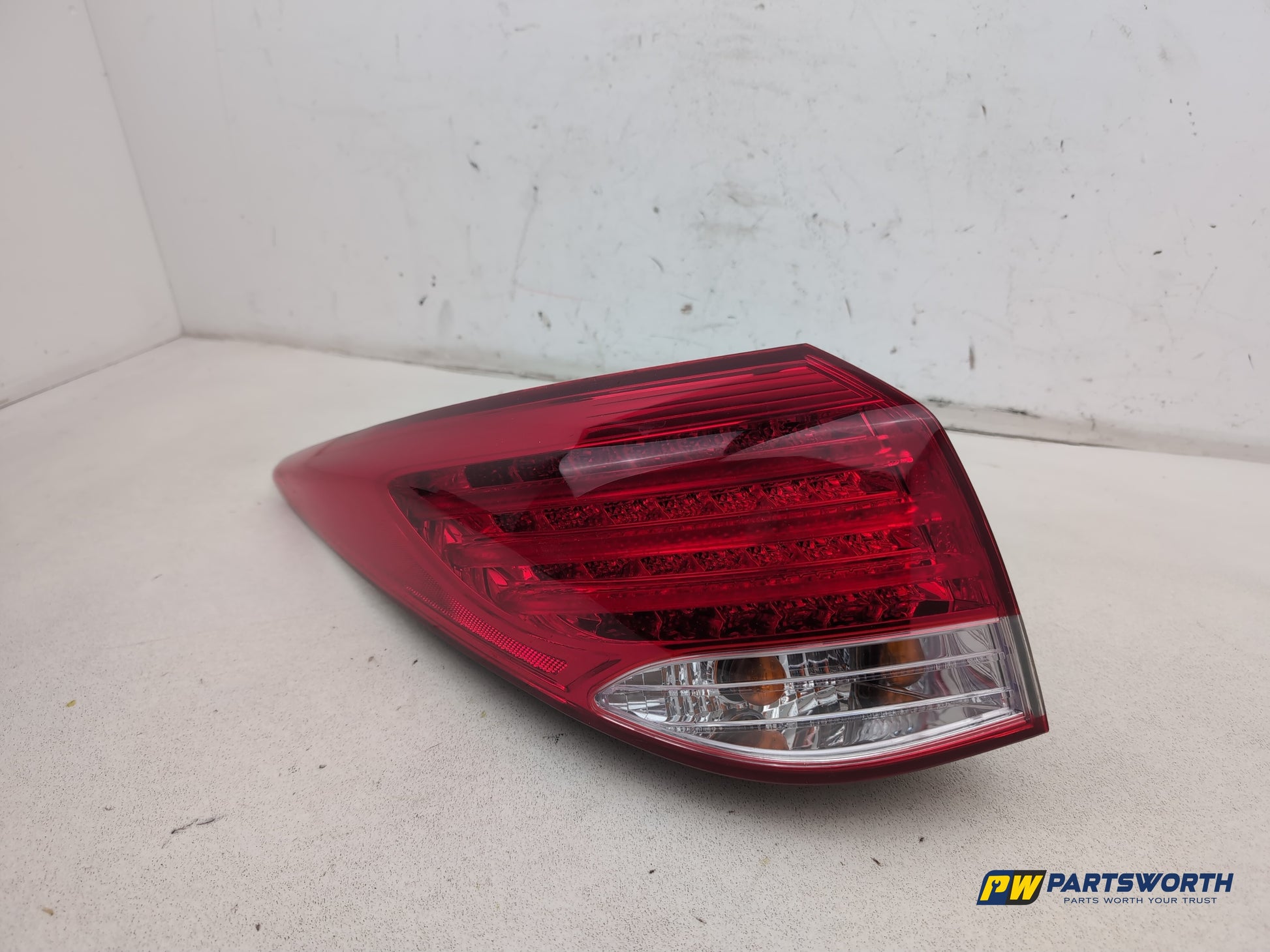 Hyundai I40 Style Blue Drive Crdi Lamp Assembly Rear Lh Passenge Side 924013z000 - photo 3
