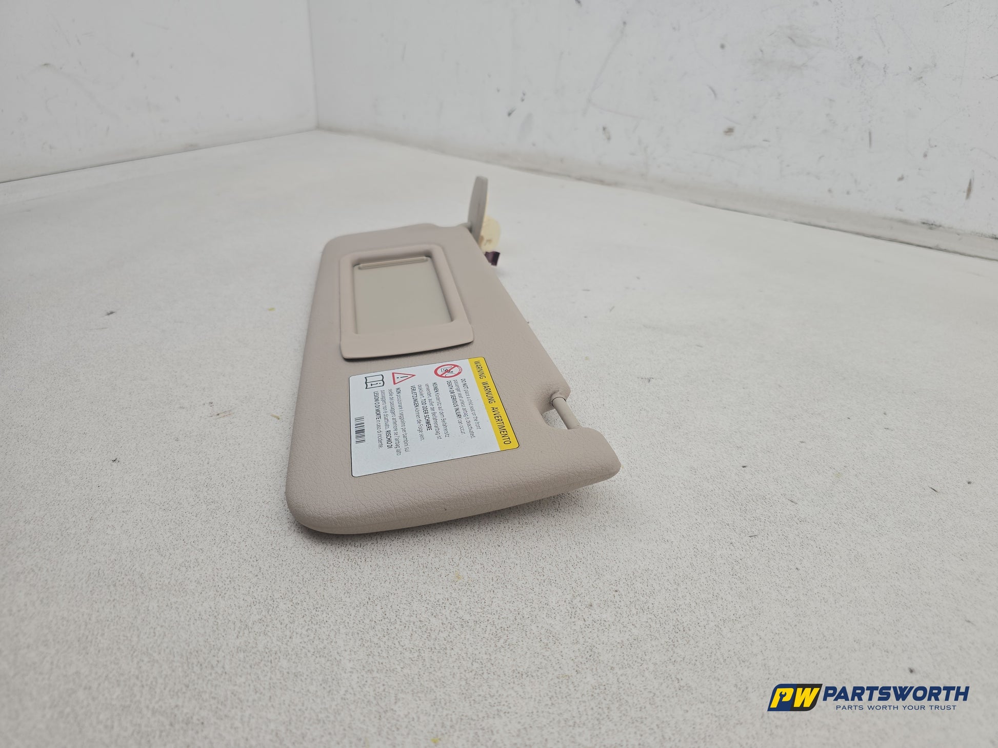 Bmw 5 Series 520d Se Auto F10 Sun Visor Lh Passenger Side 2010-2017 - photo 5