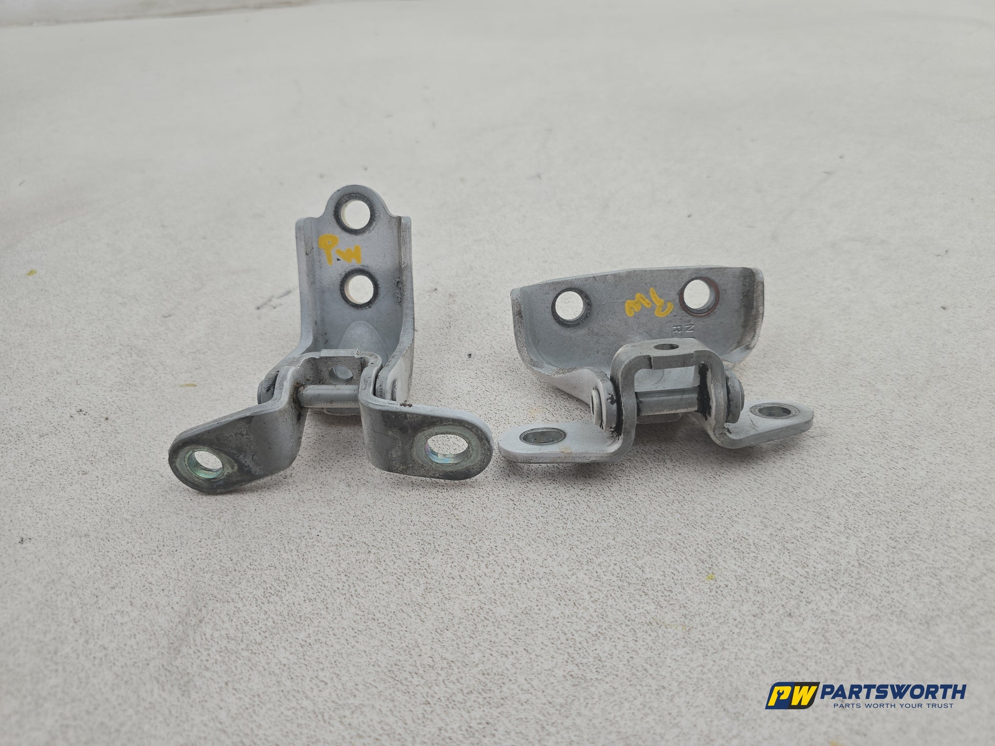 Hyundai I40 Style Blue Drive Driver Side Rh Front Door Hinge Pair 2011-2018 - photo 3