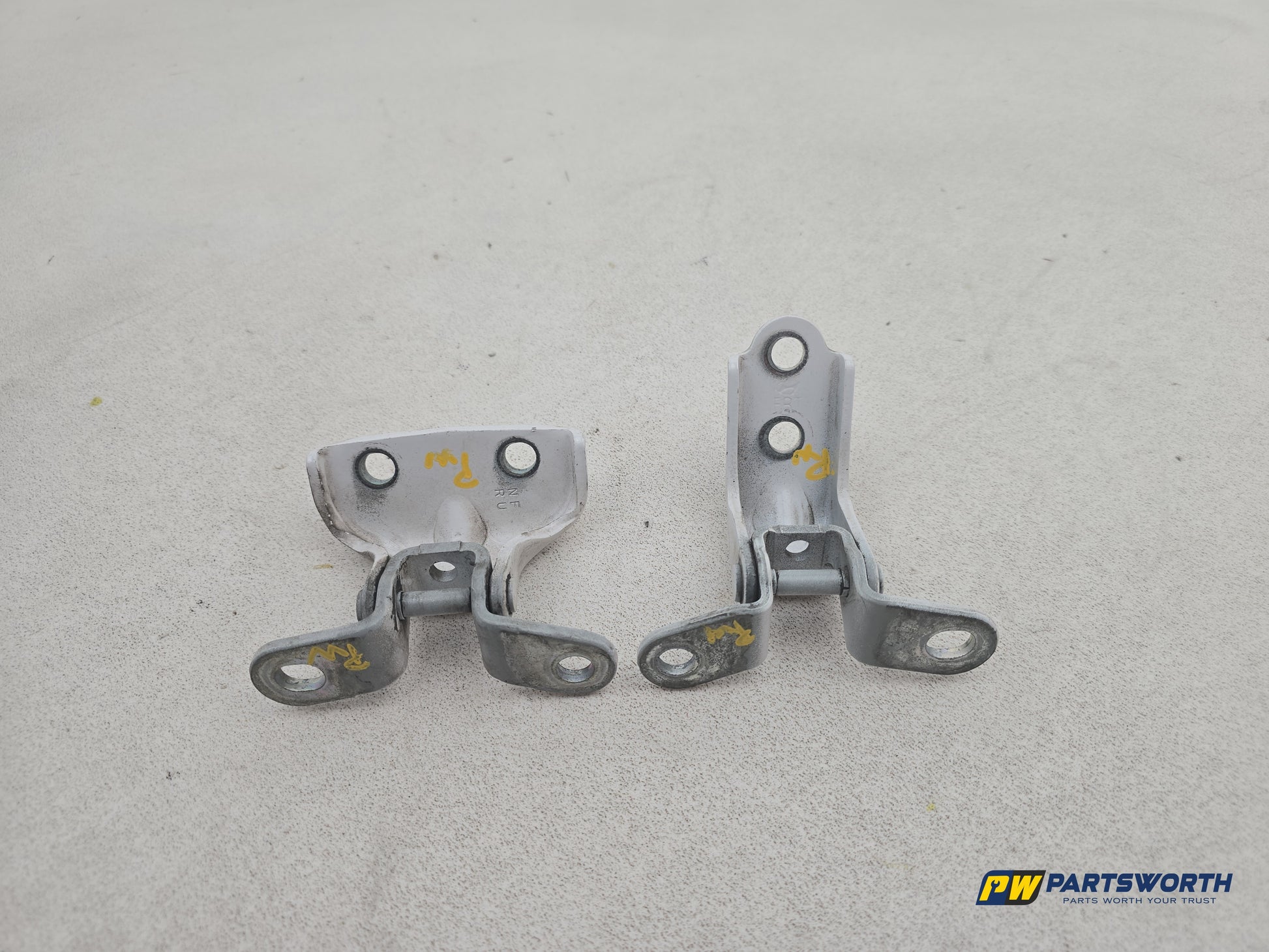 Hyundai I40 Style Blue Drive Passenger Side Lh Rear Door Hinge Pair 2011-2019 - photo 3