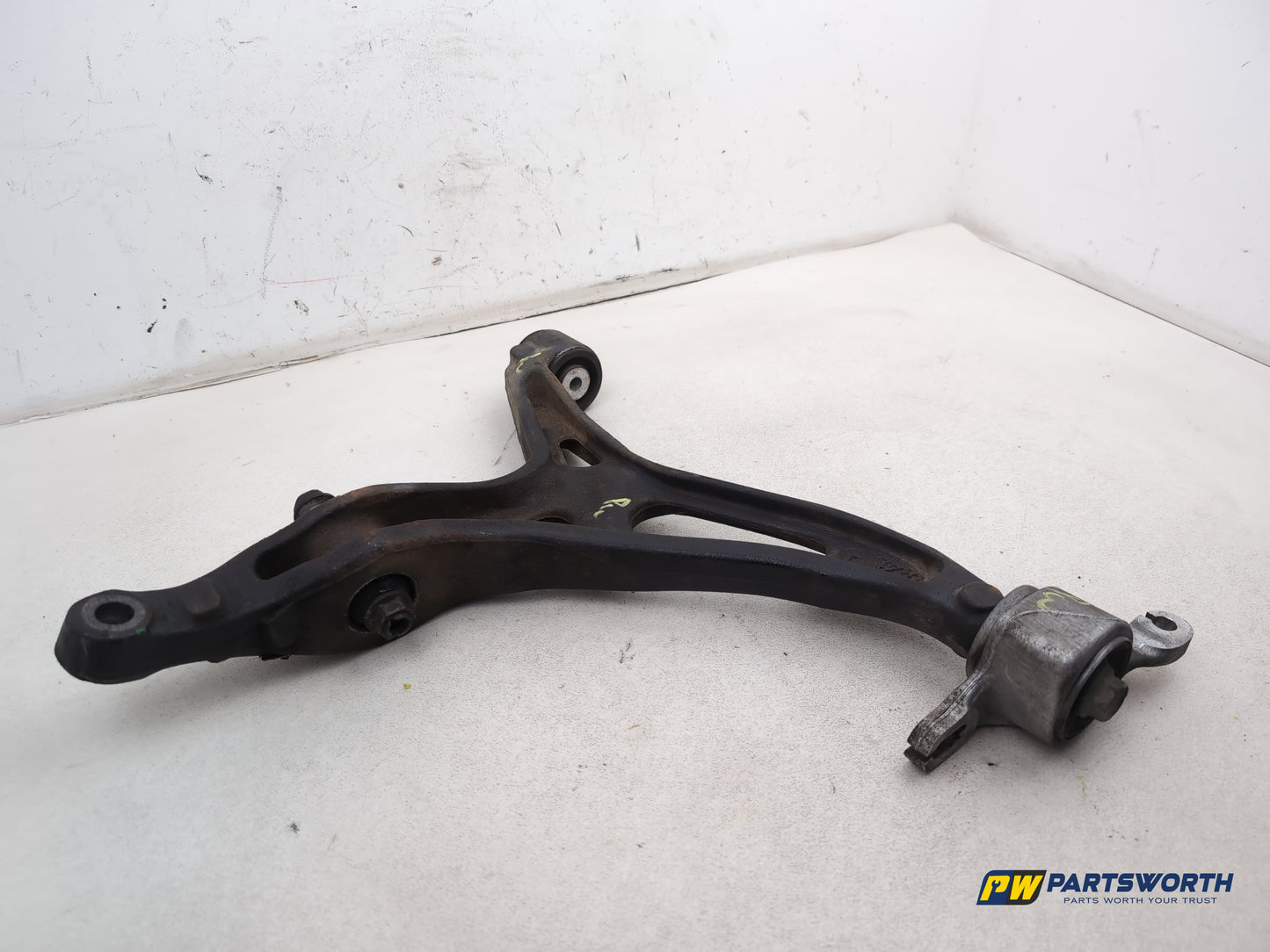 Mercedes R320 R-Class Control Arm Wishbone Lower Front Left Side 2006-2013 - photo 3