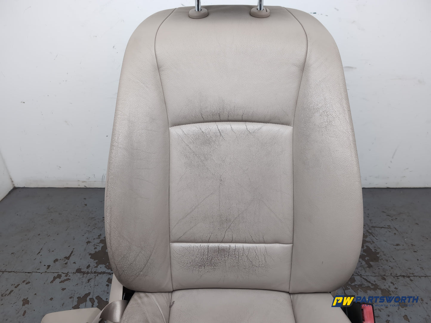 Seat Front RH 3
