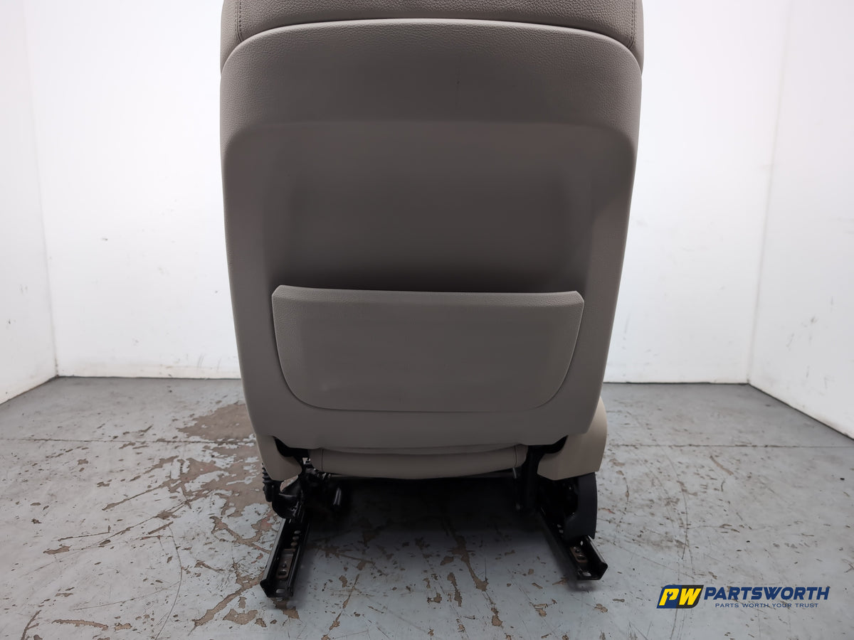 Seat Front RH 9