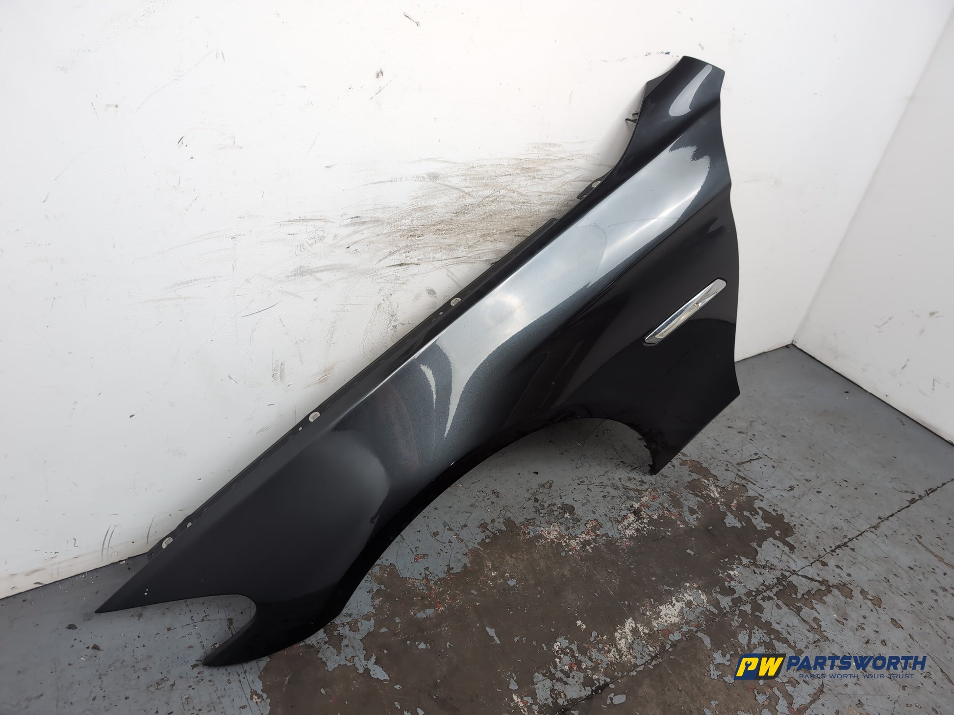 Wing Front LH 3