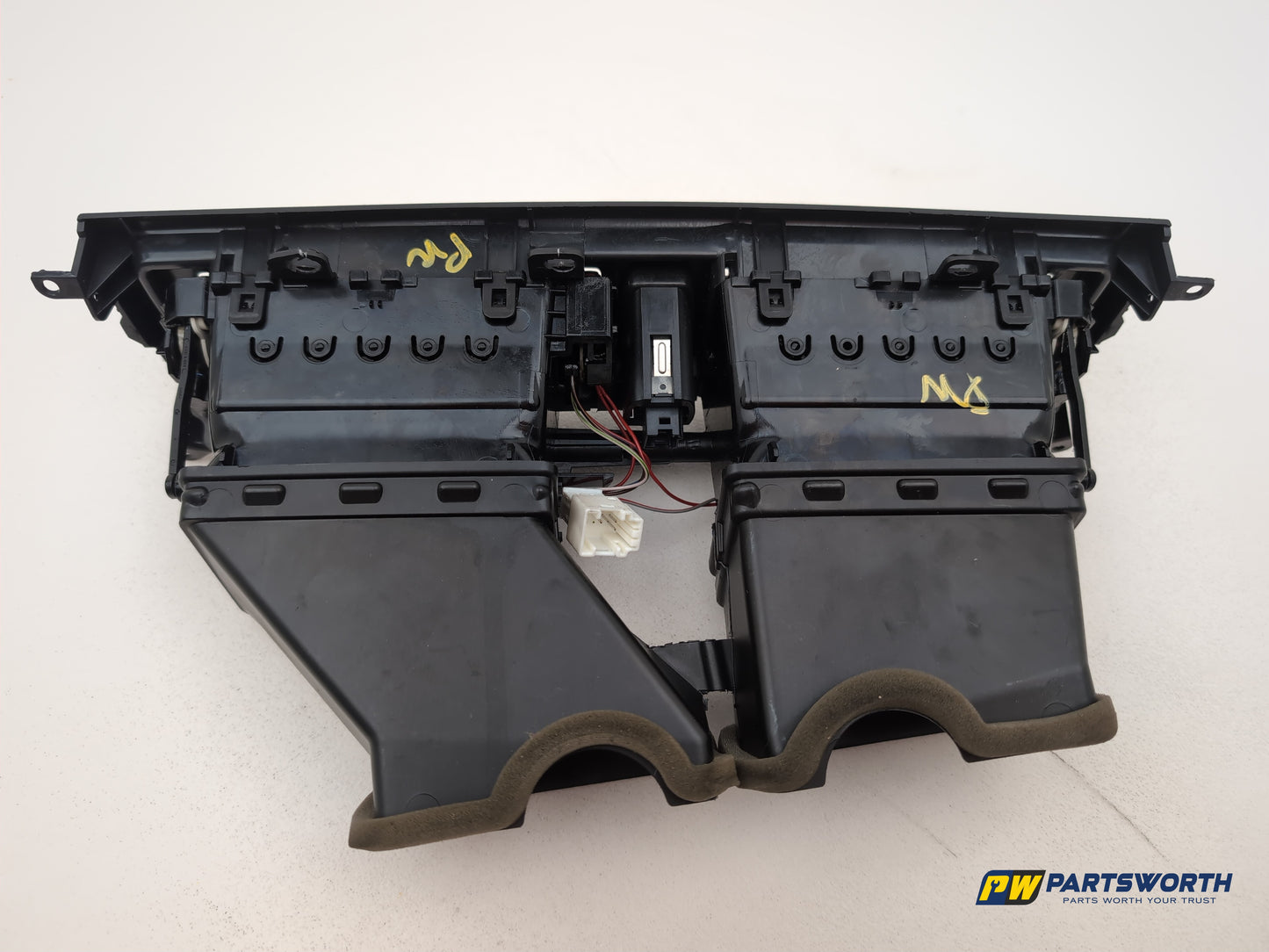 Dashboard Trim With Air Vent  3