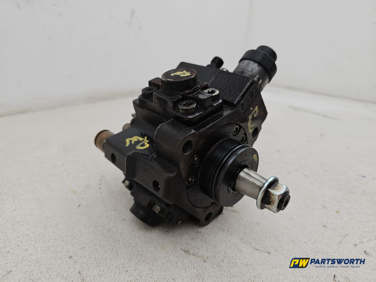 High pressure fuel pump 9