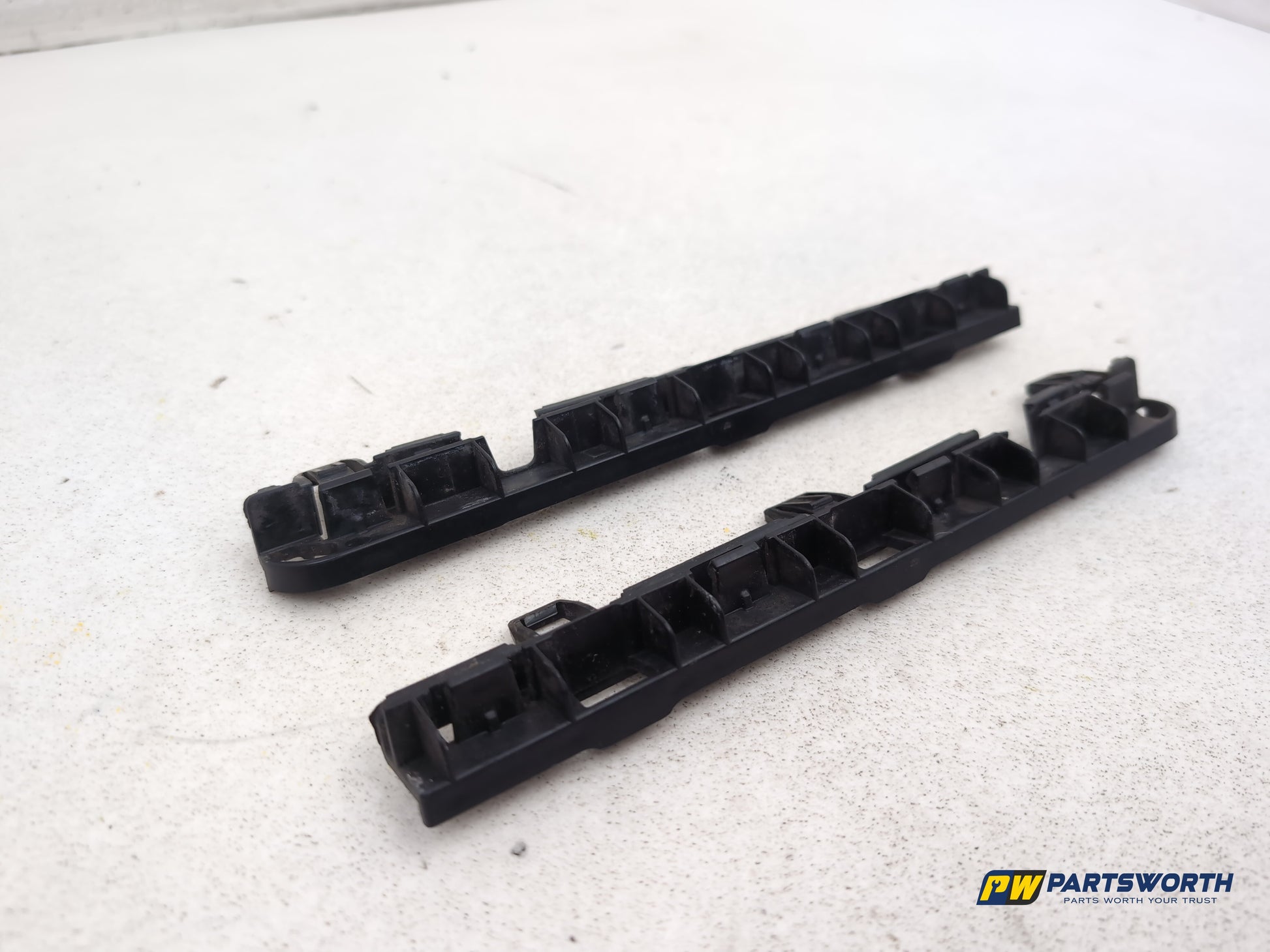 Exterior bracket 3