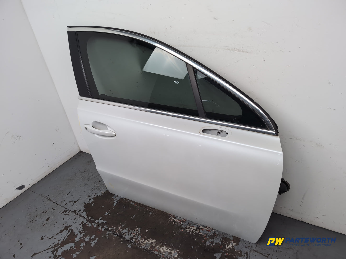 Door Front RH 3