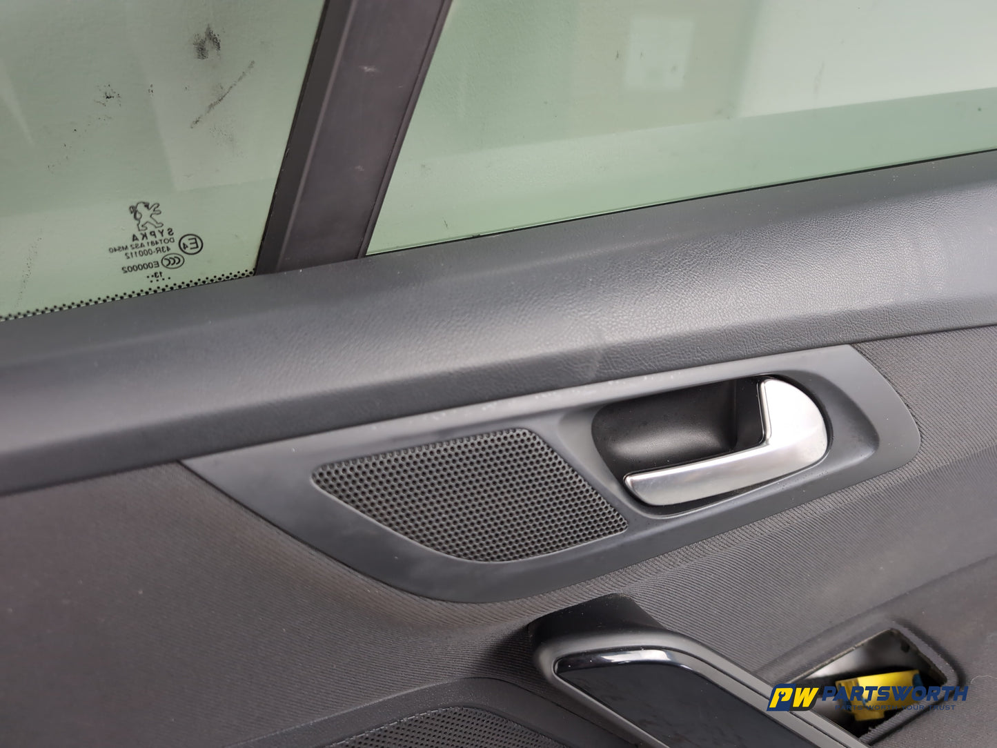 Door Front RH 9