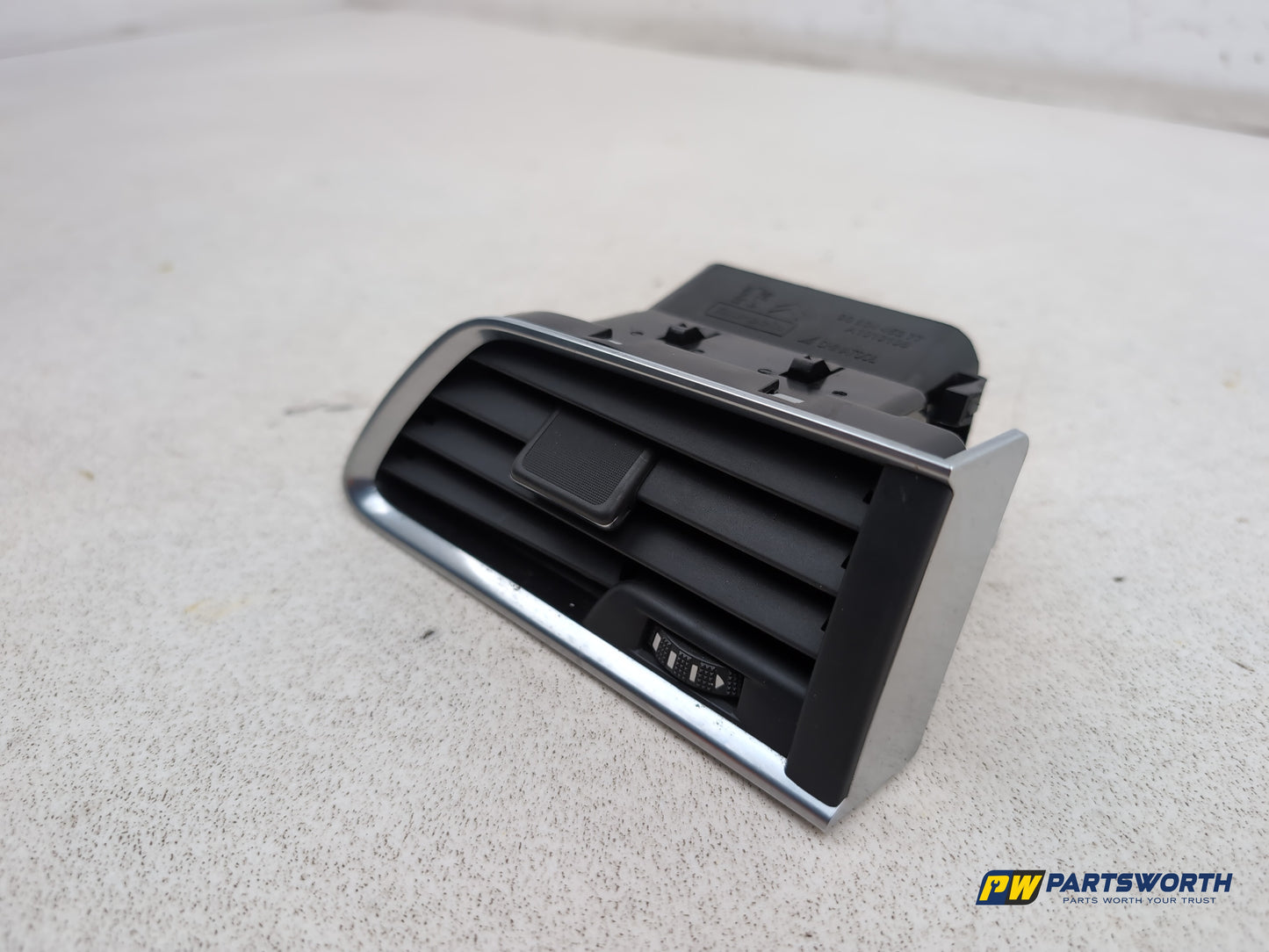 Dashboard Trim With Air Vent  3