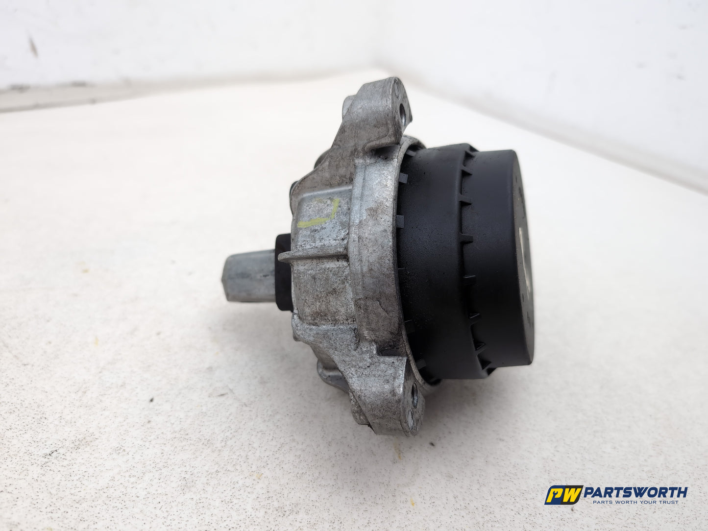 Bmw 5 Series 520d Se Auto F10 2.0l Diesel Engine Mount Left Passenger 2010-2017 - photo 3