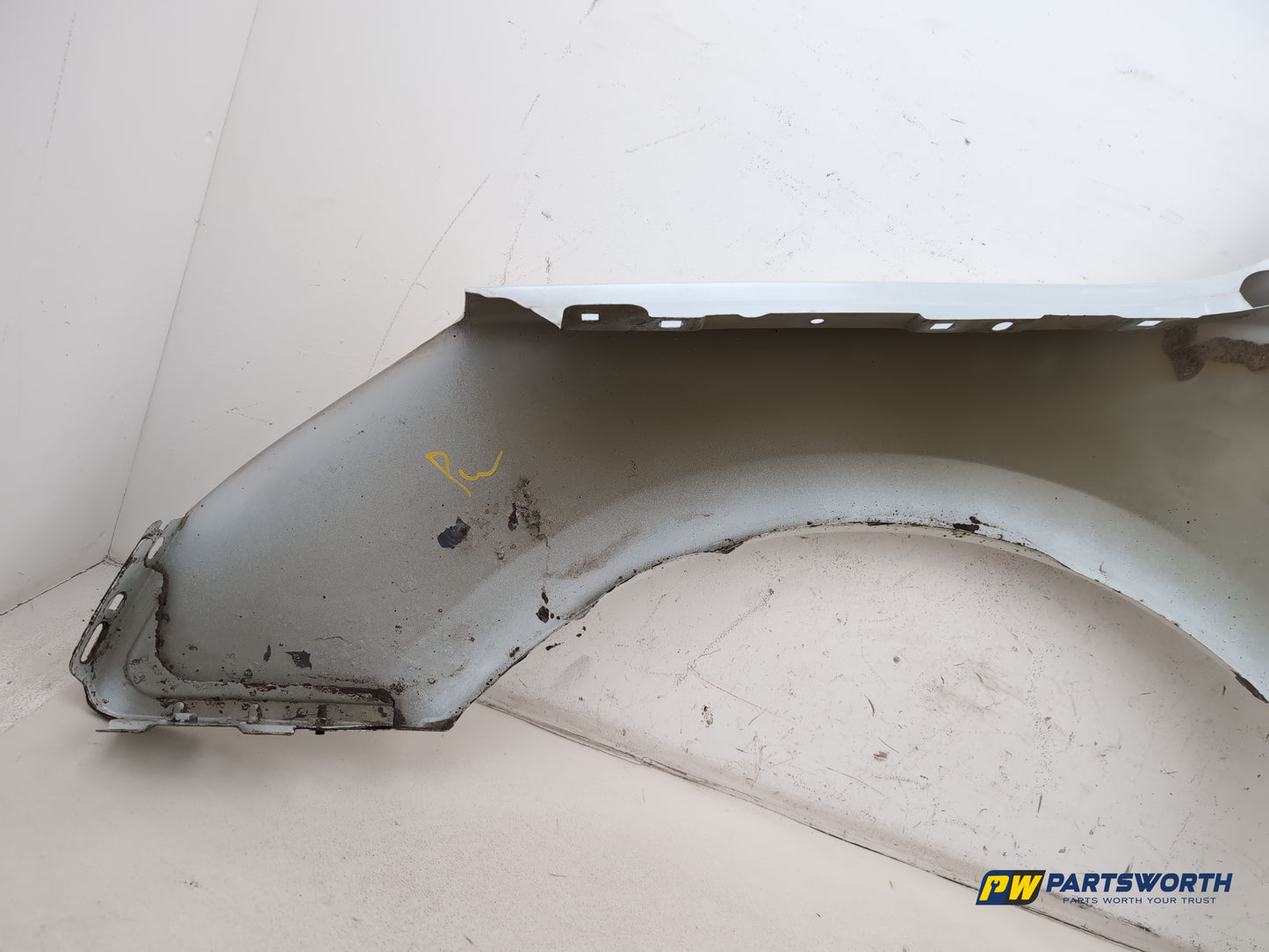 Wing Front RH 9