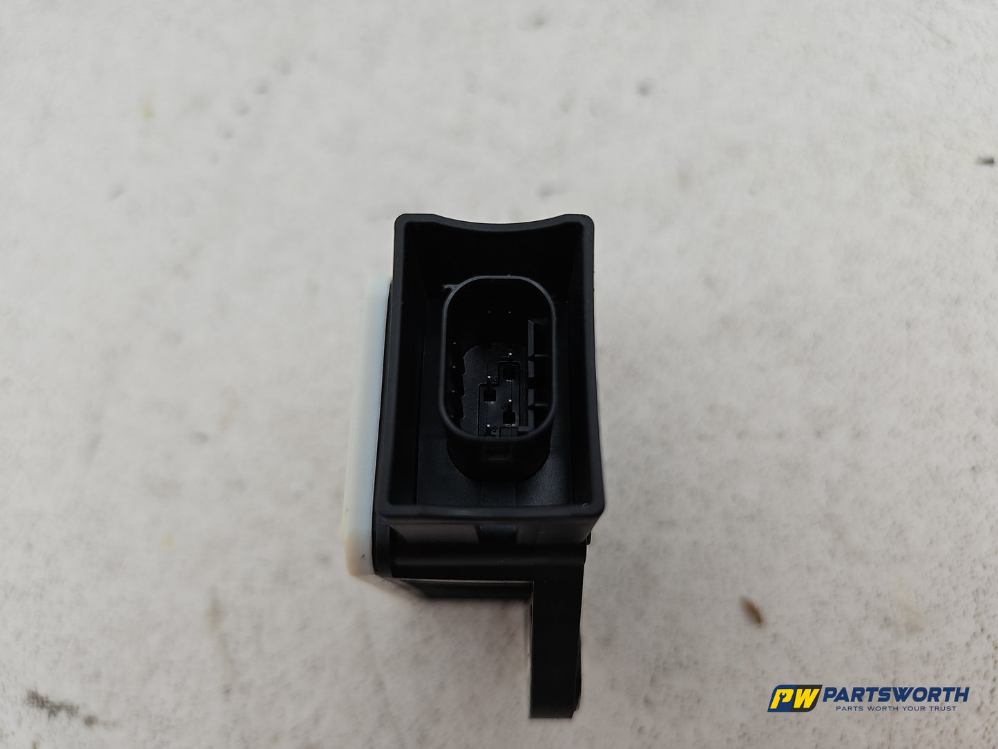 ECU Body 3
