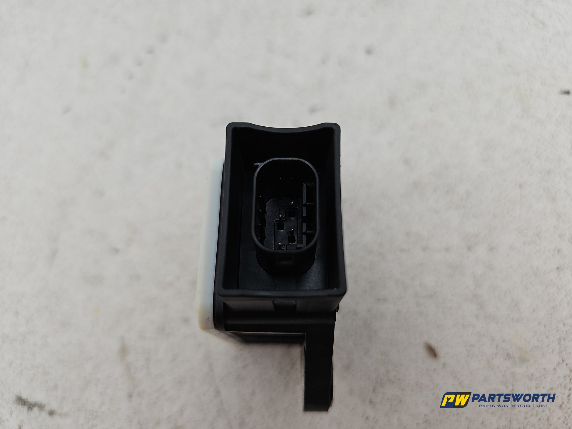 ECU Body 3