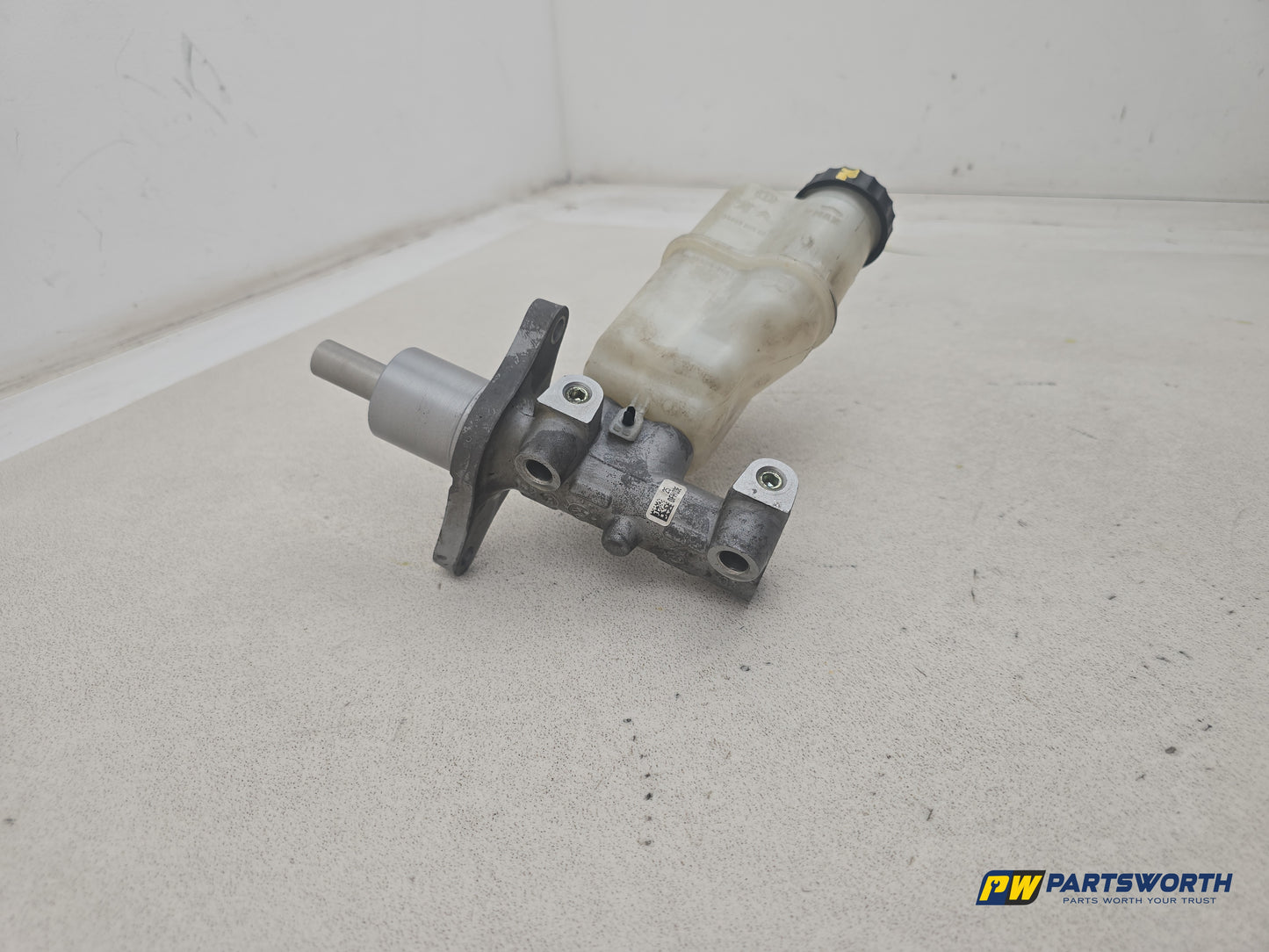Brake Master Cylinder Assembly 3
