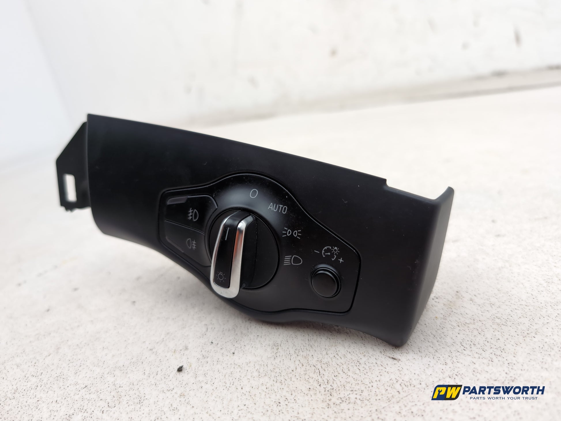 Switch Headlamp 3
