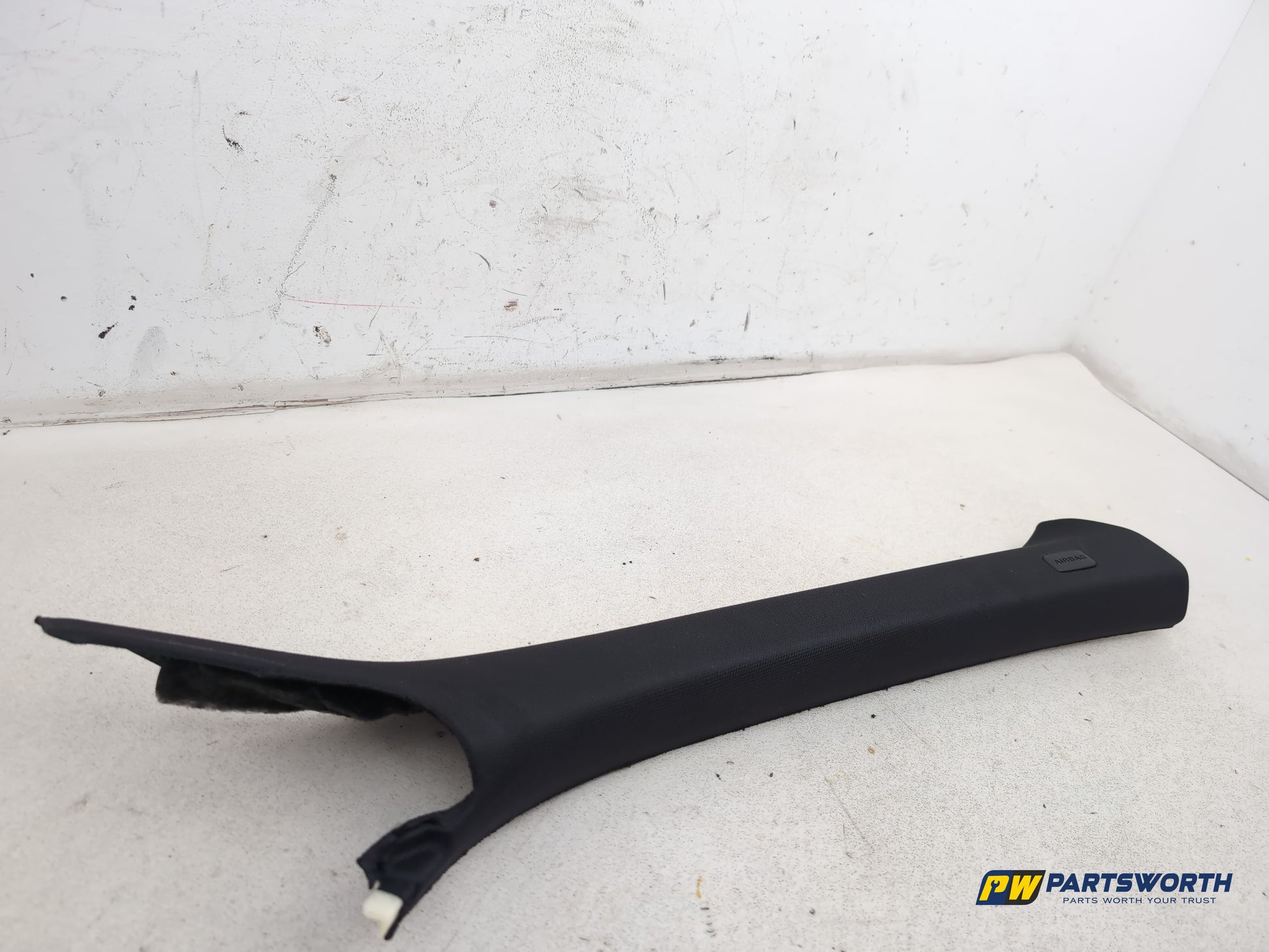 RH A Pillar Trim  3