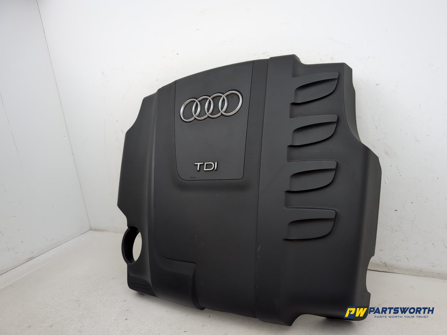 Engine Cover 3