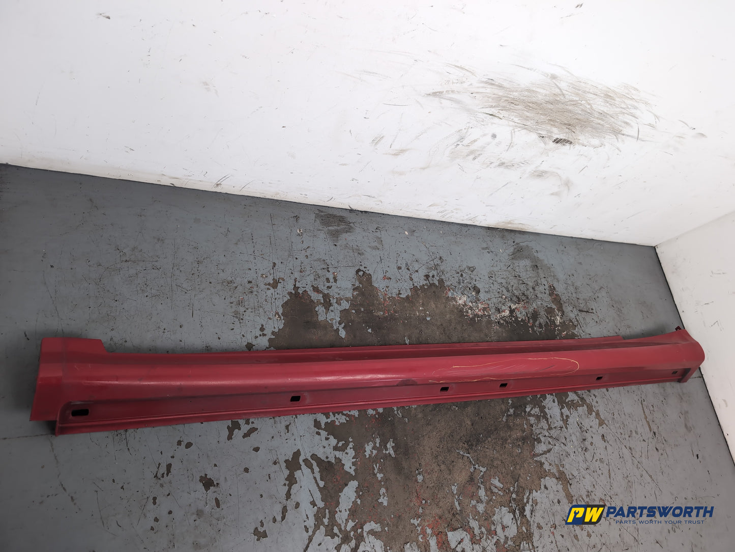Side Skirt LH 3