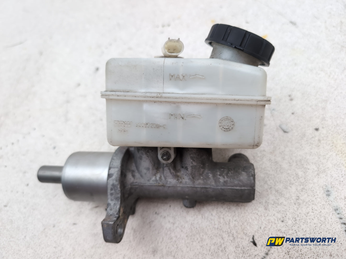 Brake Master Cylinder Assembly 3