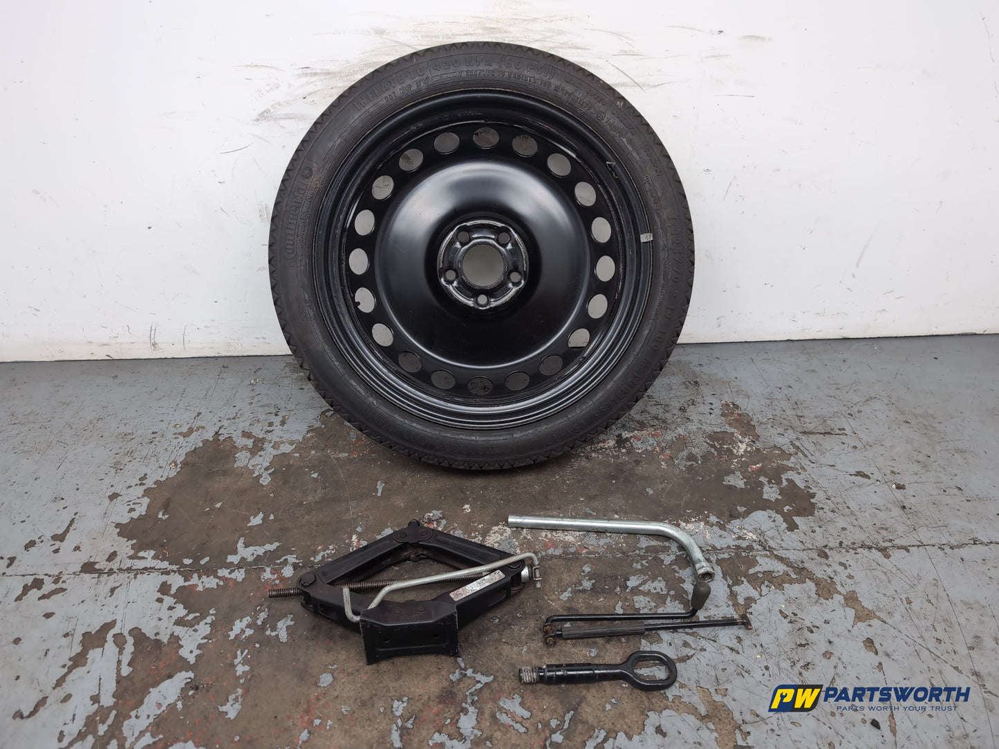 Space Saver Spare Wheel and Tool Kit  9