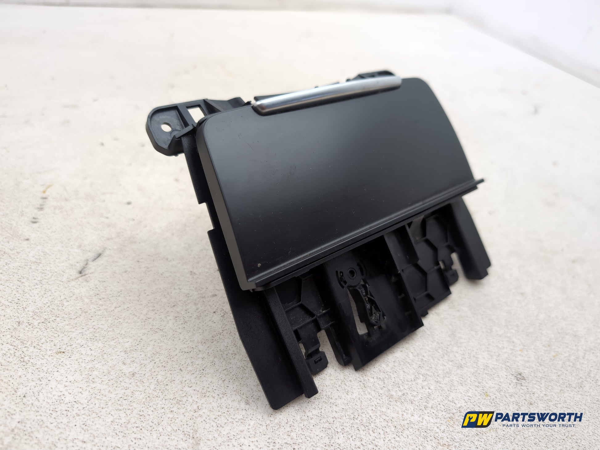 Centre Console Storage Tray 2