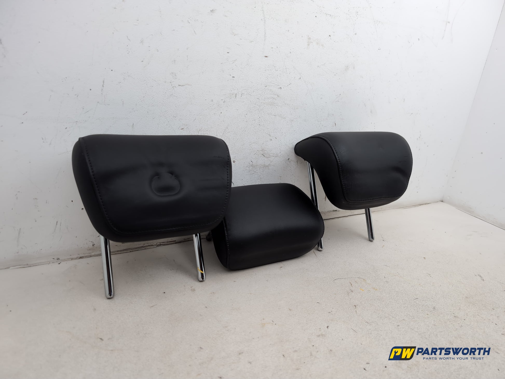 Rear Headrest 2
